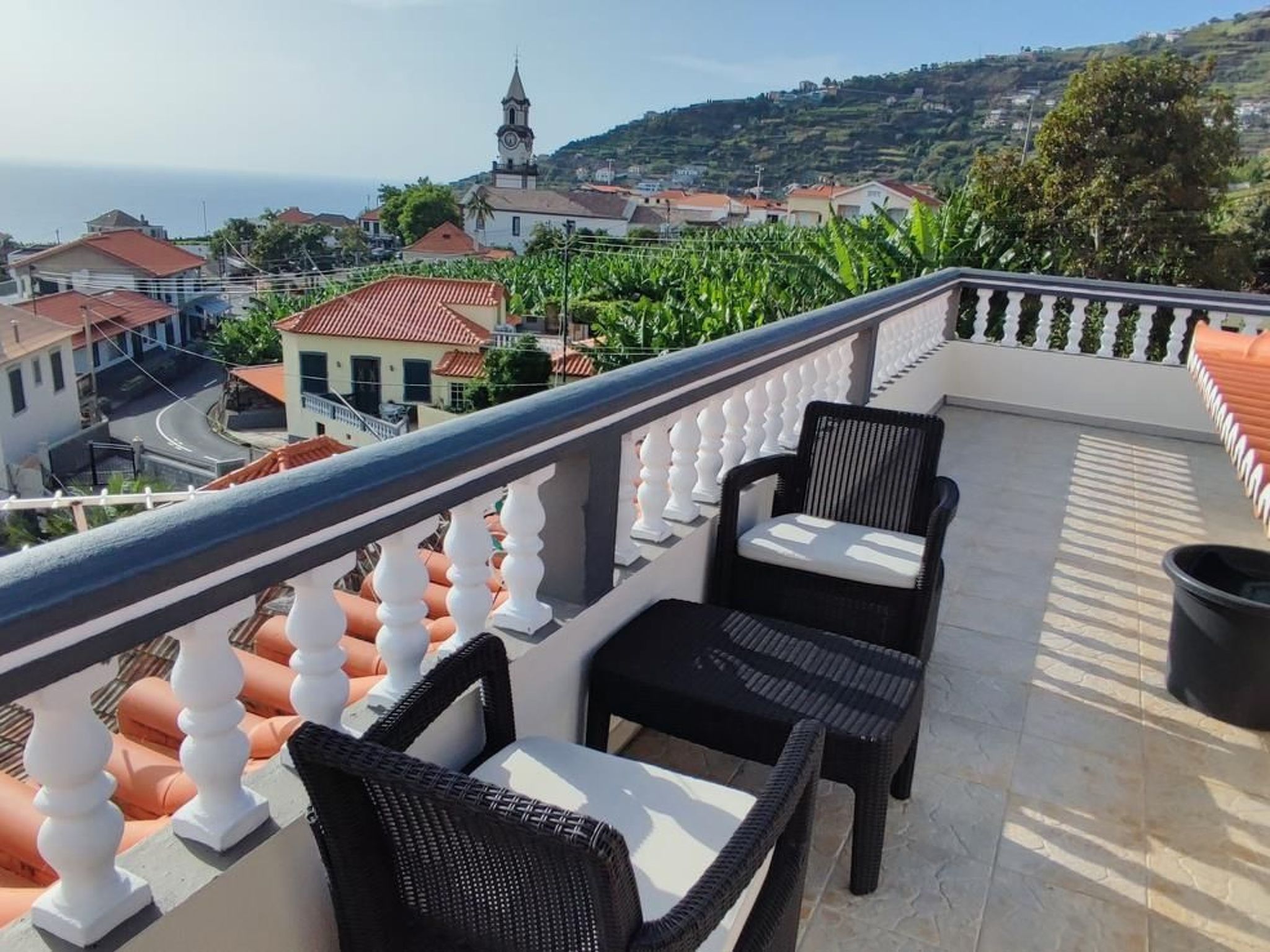 Dachterrasse sonnig und perfekte Aussicht apt-Binnen