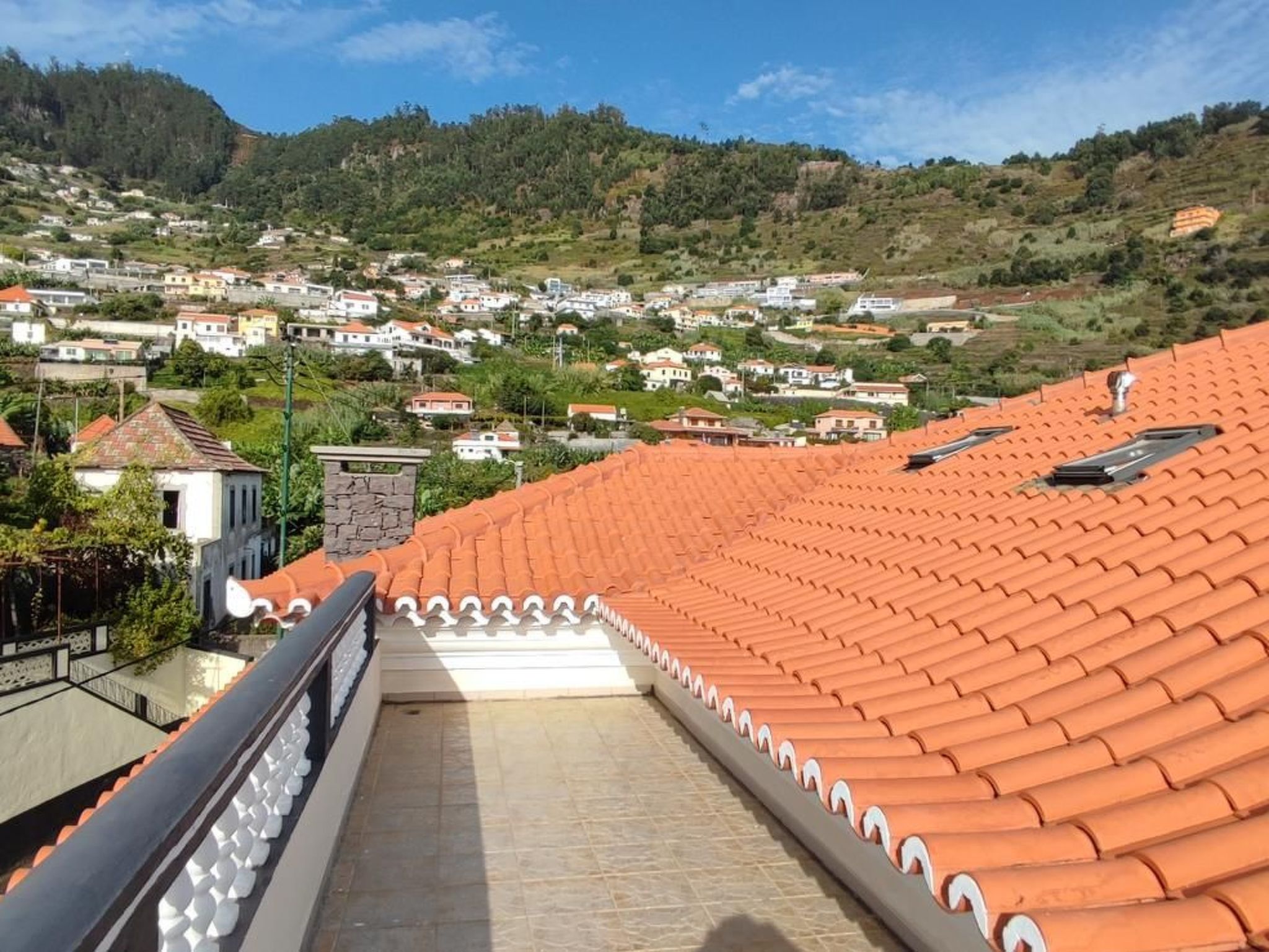 Dachterrasse sonnig und perfekte Aussicht apt-Binnen