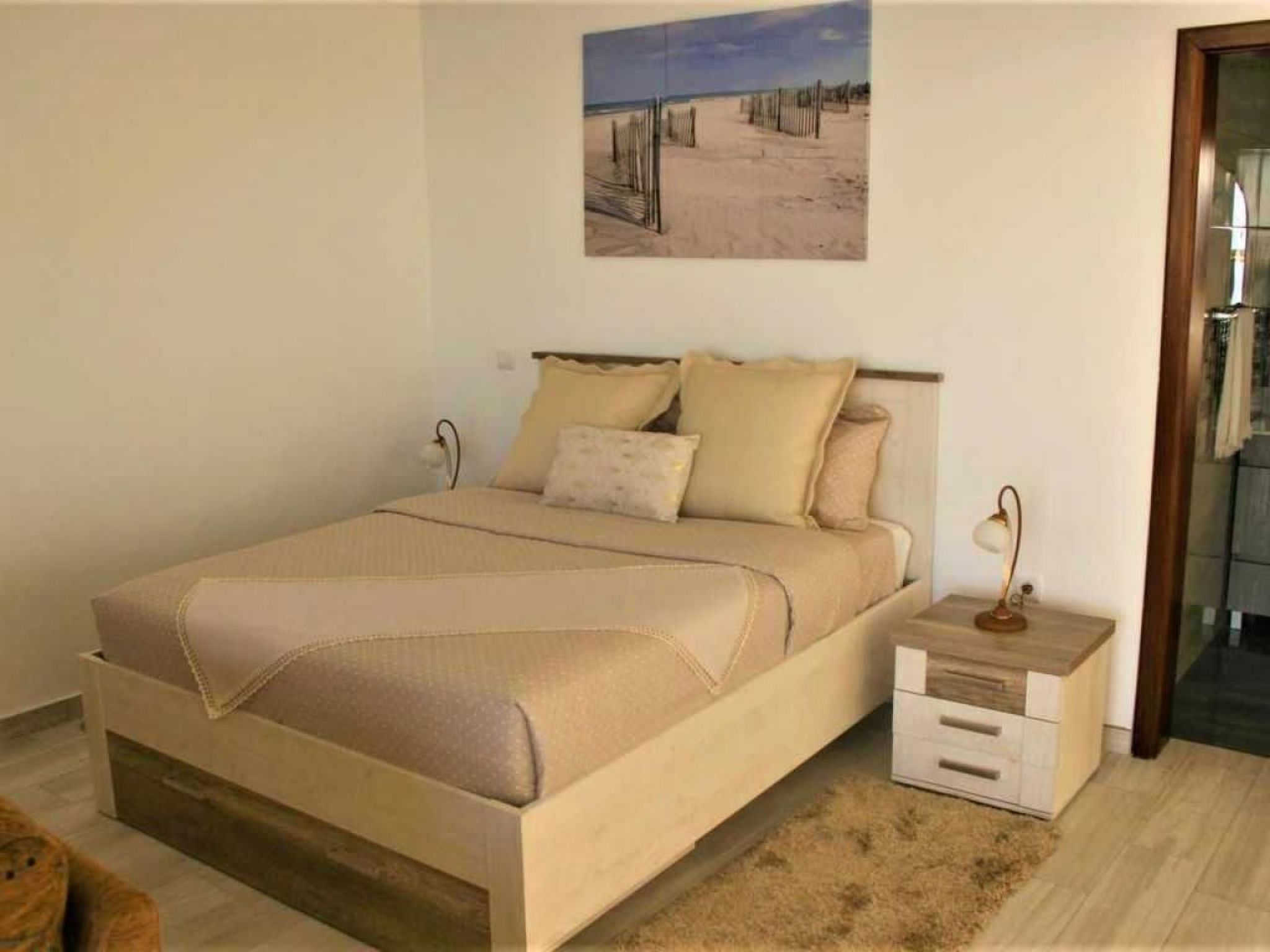 Mit eigenem Pool-Binnen