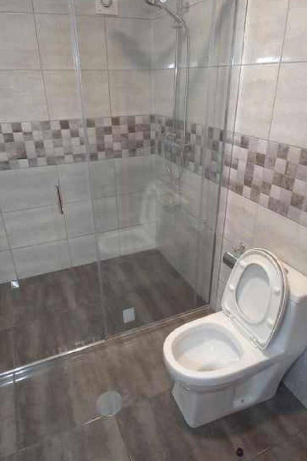 Mit eigenem Pool-Binnen