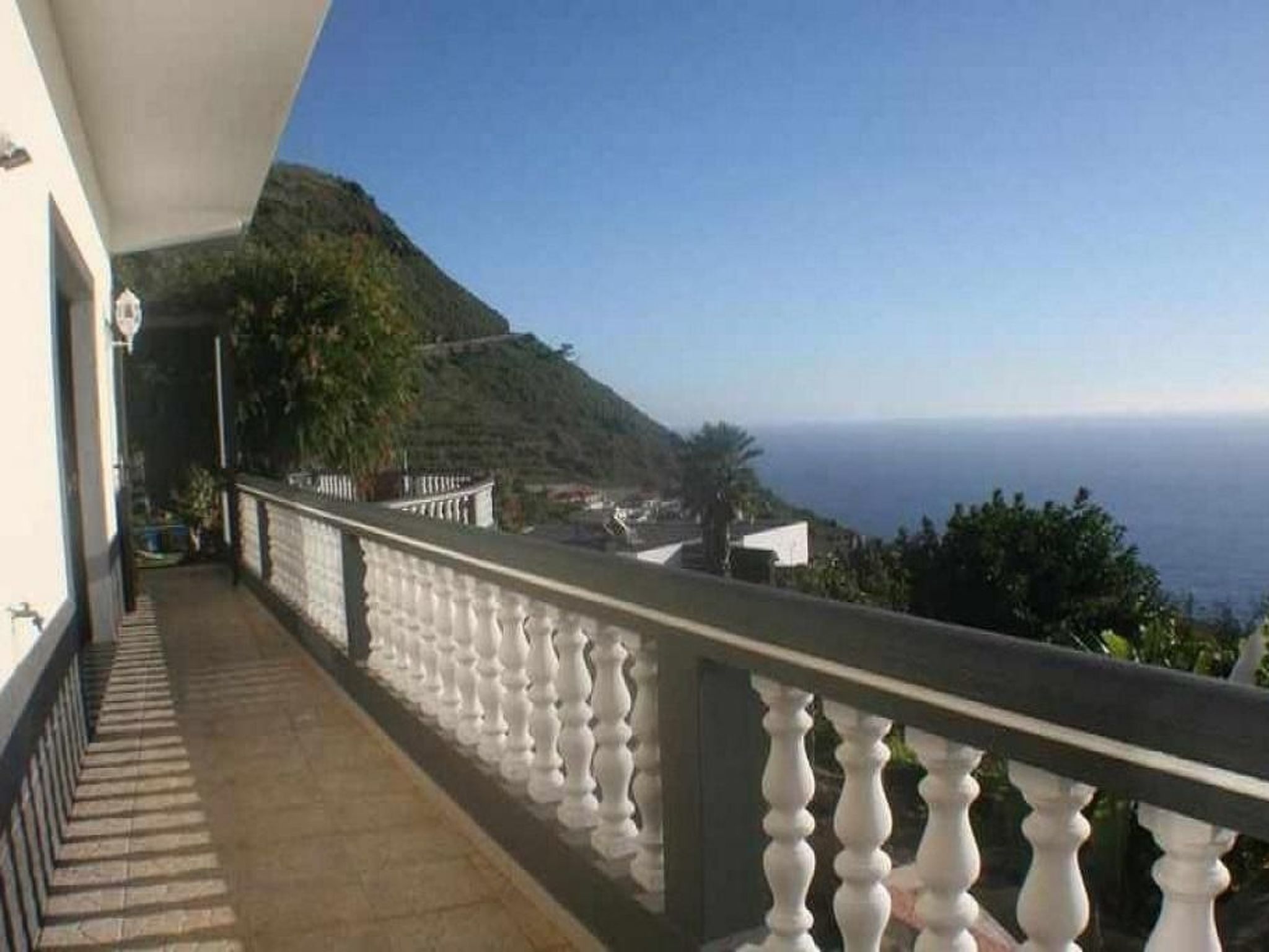 Mit eigenem Pool-Binnen