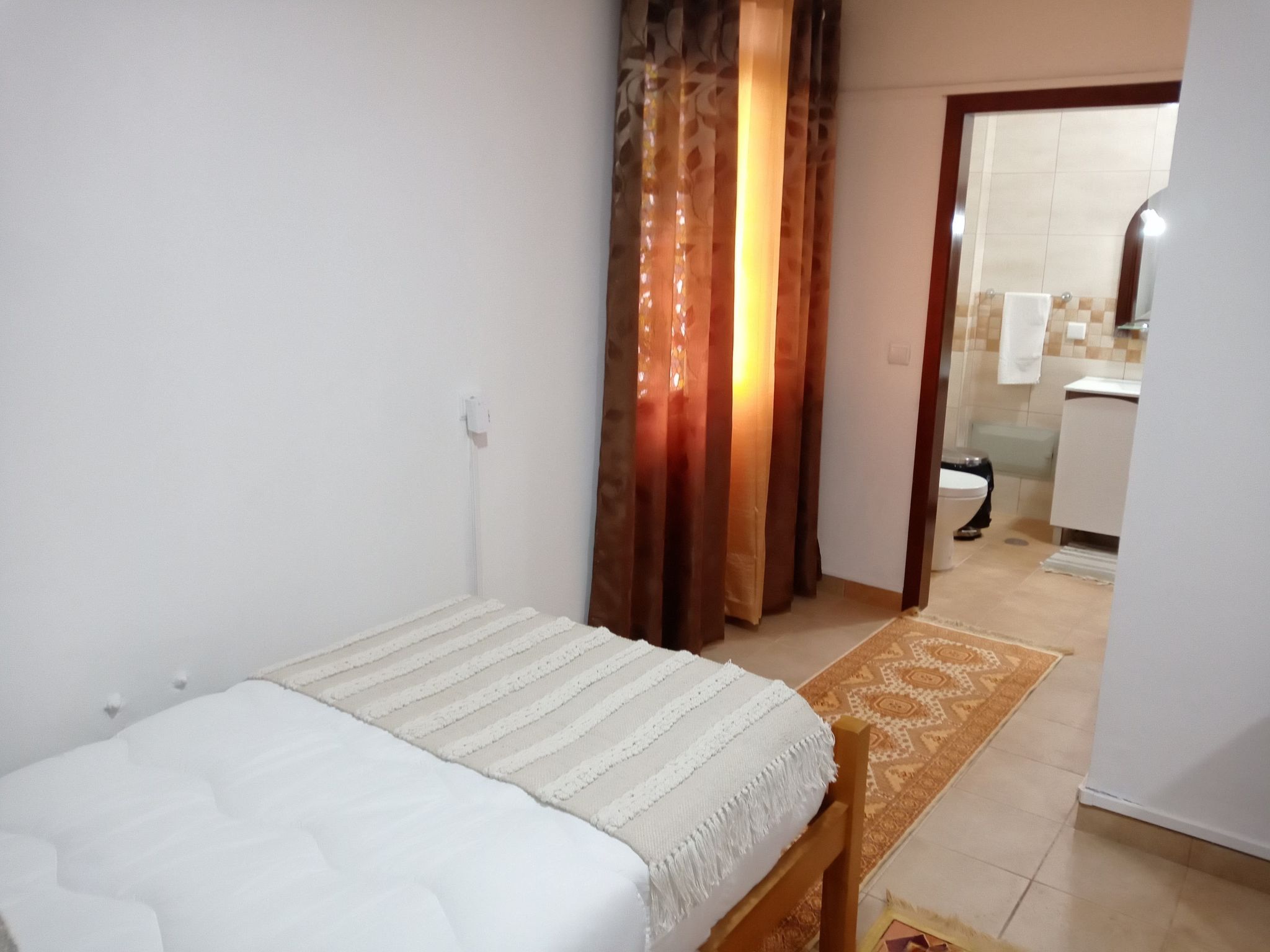 Mit eigenem Pool-Binnen