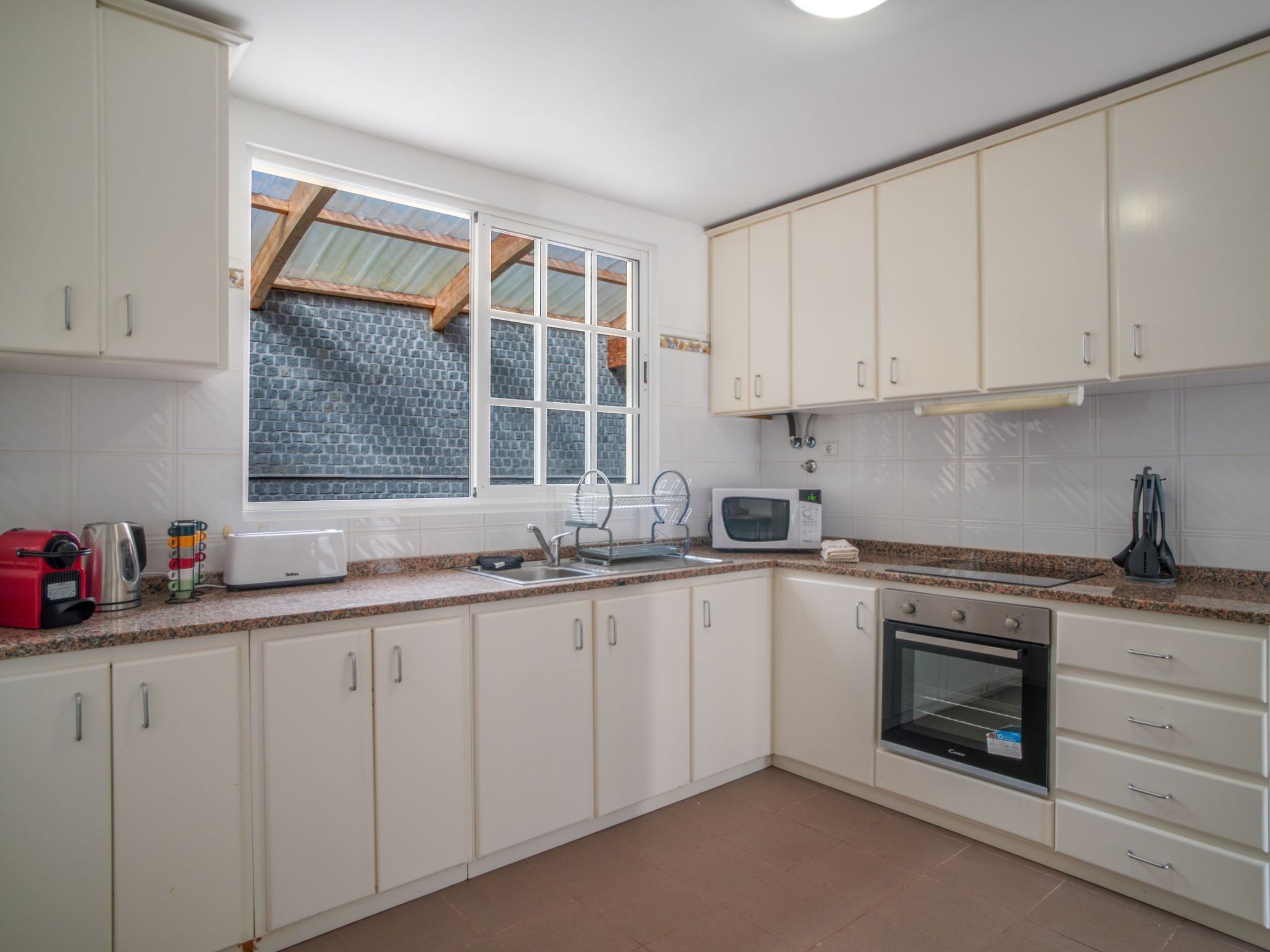 Villa "Jiri House" mit eigenem Garten und Grill-Dedans