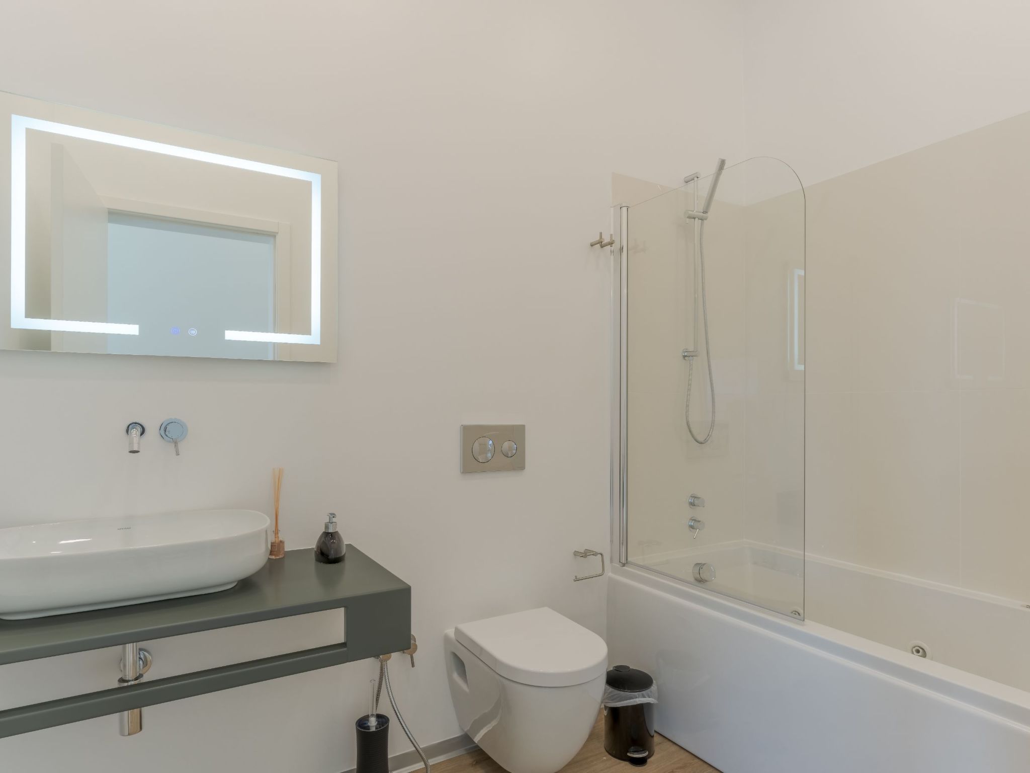 Das Poolhaus in Ponta de Sol-Image-tags.info