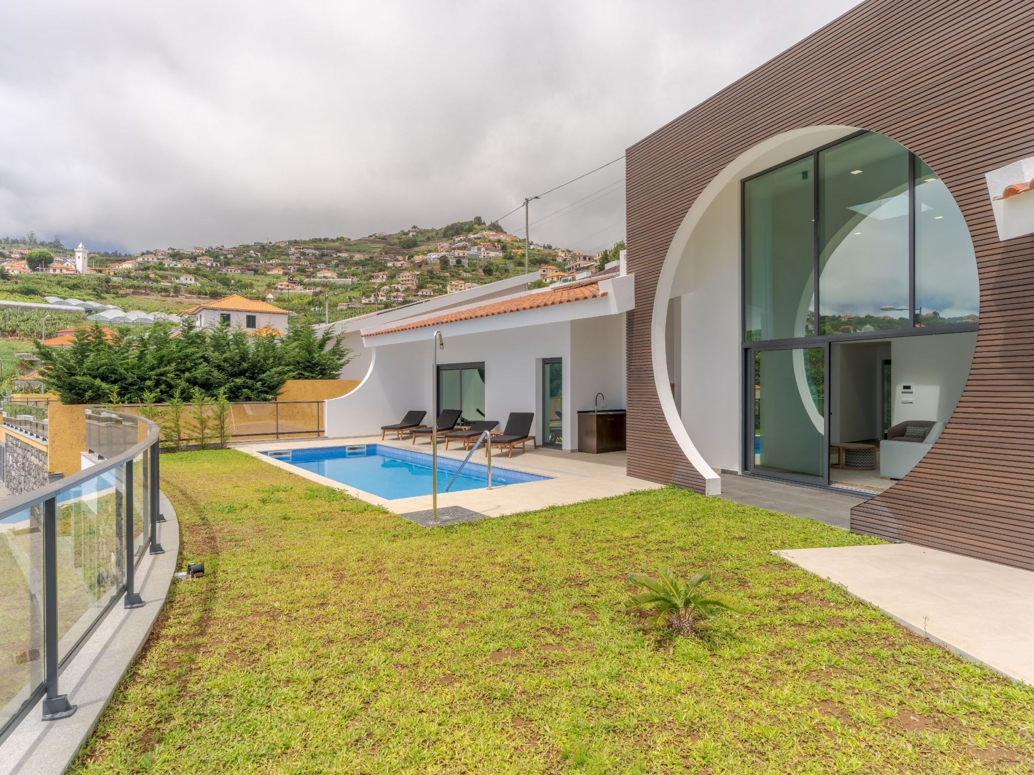 Das Poolhaus in Ponta de Sol-Image-tags.info