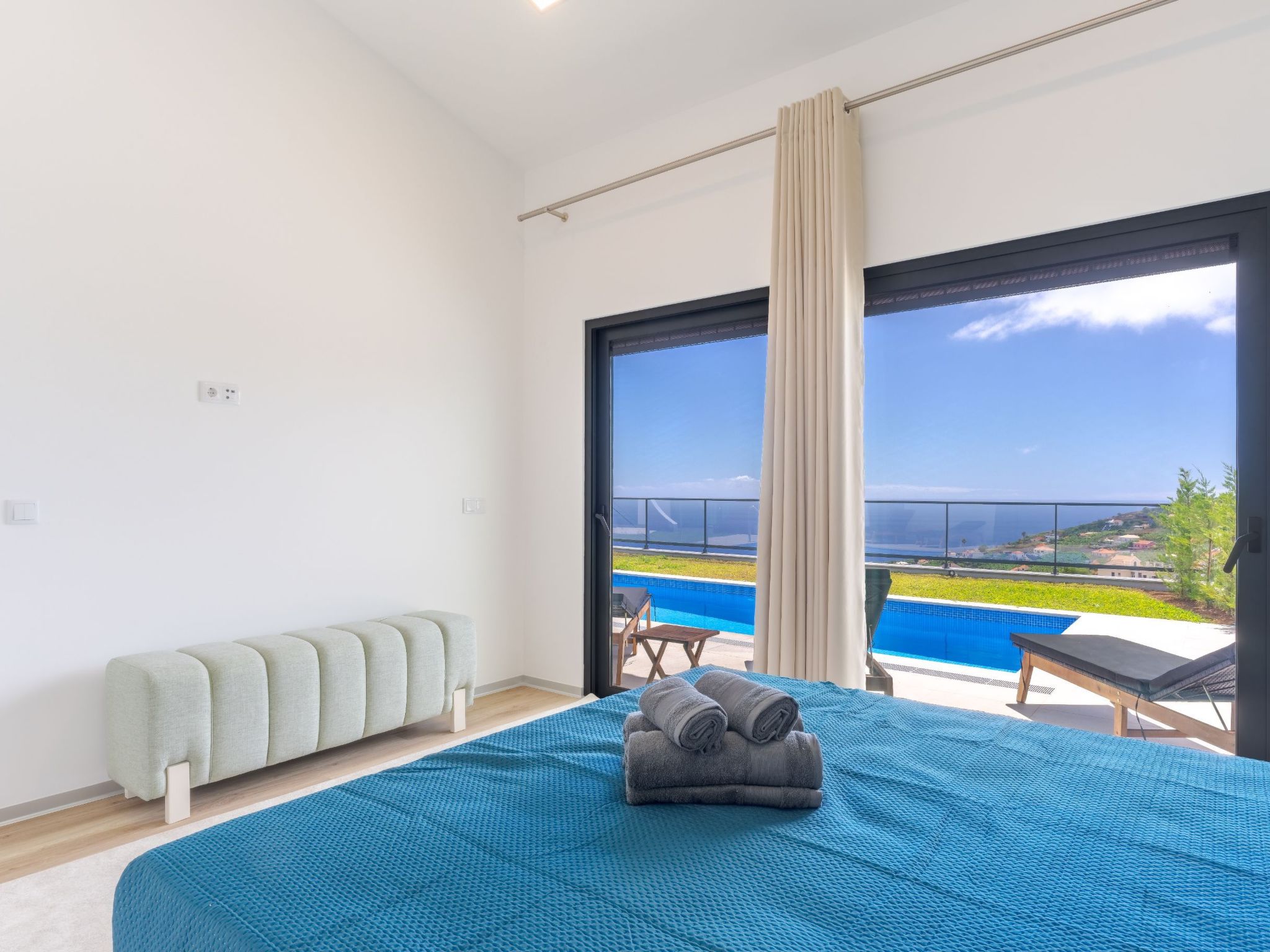 Das Poolhaus in Ponta de Sol-Image-tags.info