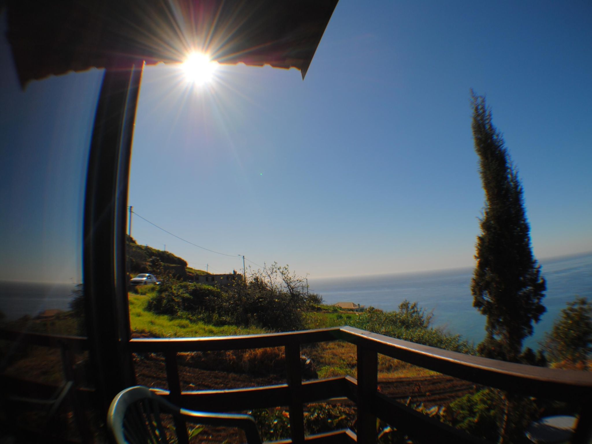 In Canhas mit Schönem Garten-Binnen