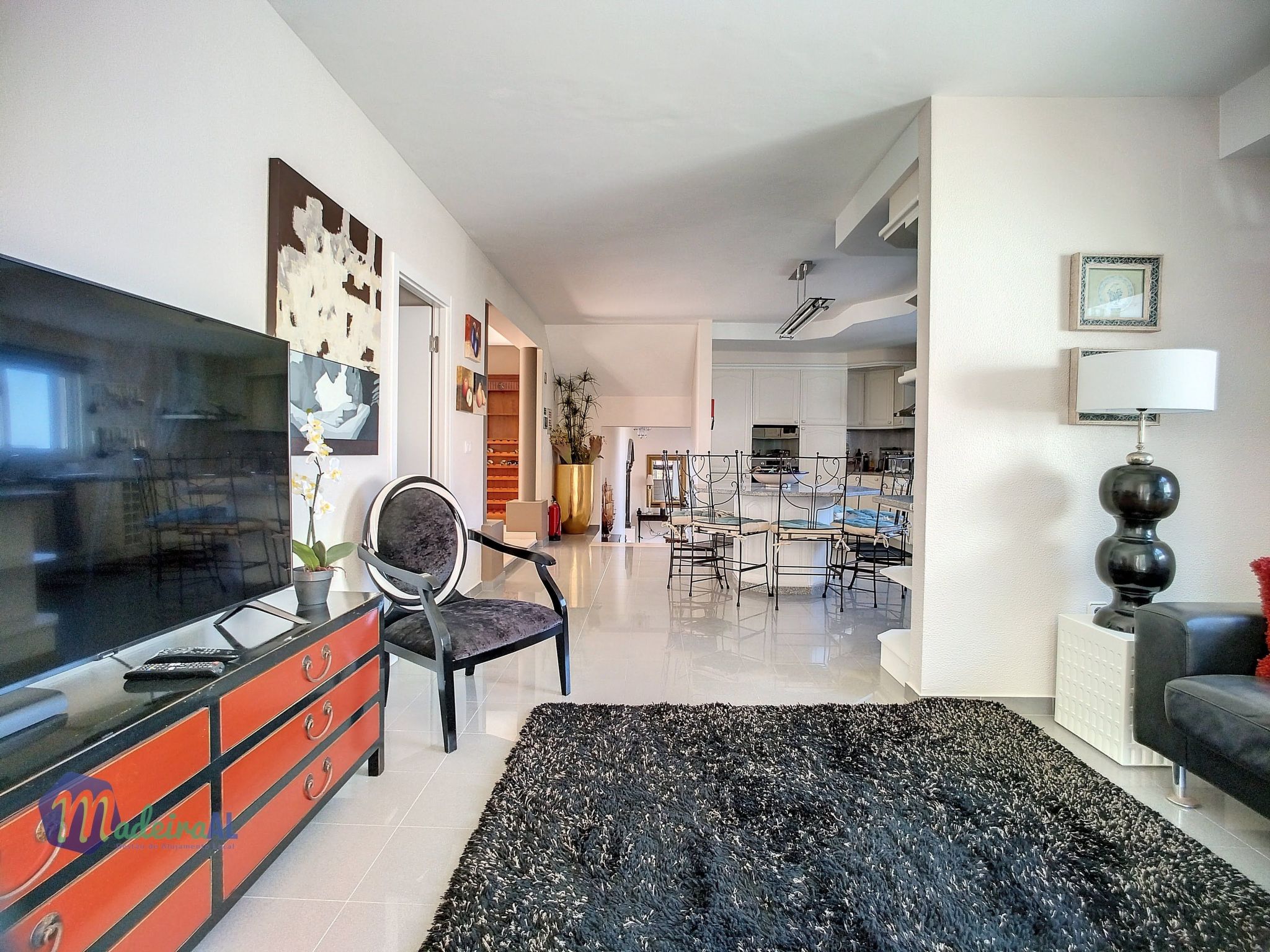 PEARLS BEACH VILLA-Inside