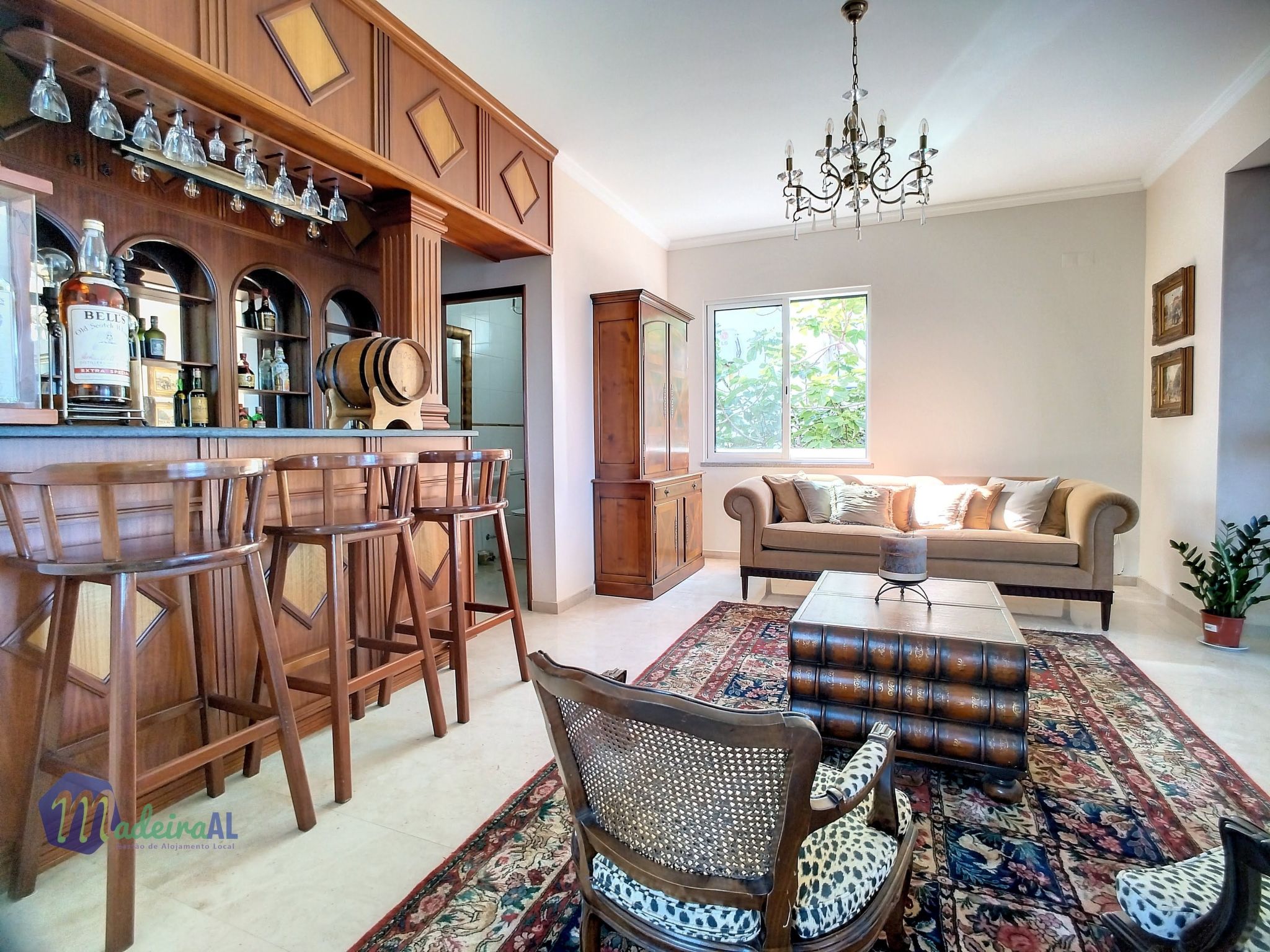 PEARLS BEACH VILLA-Inside