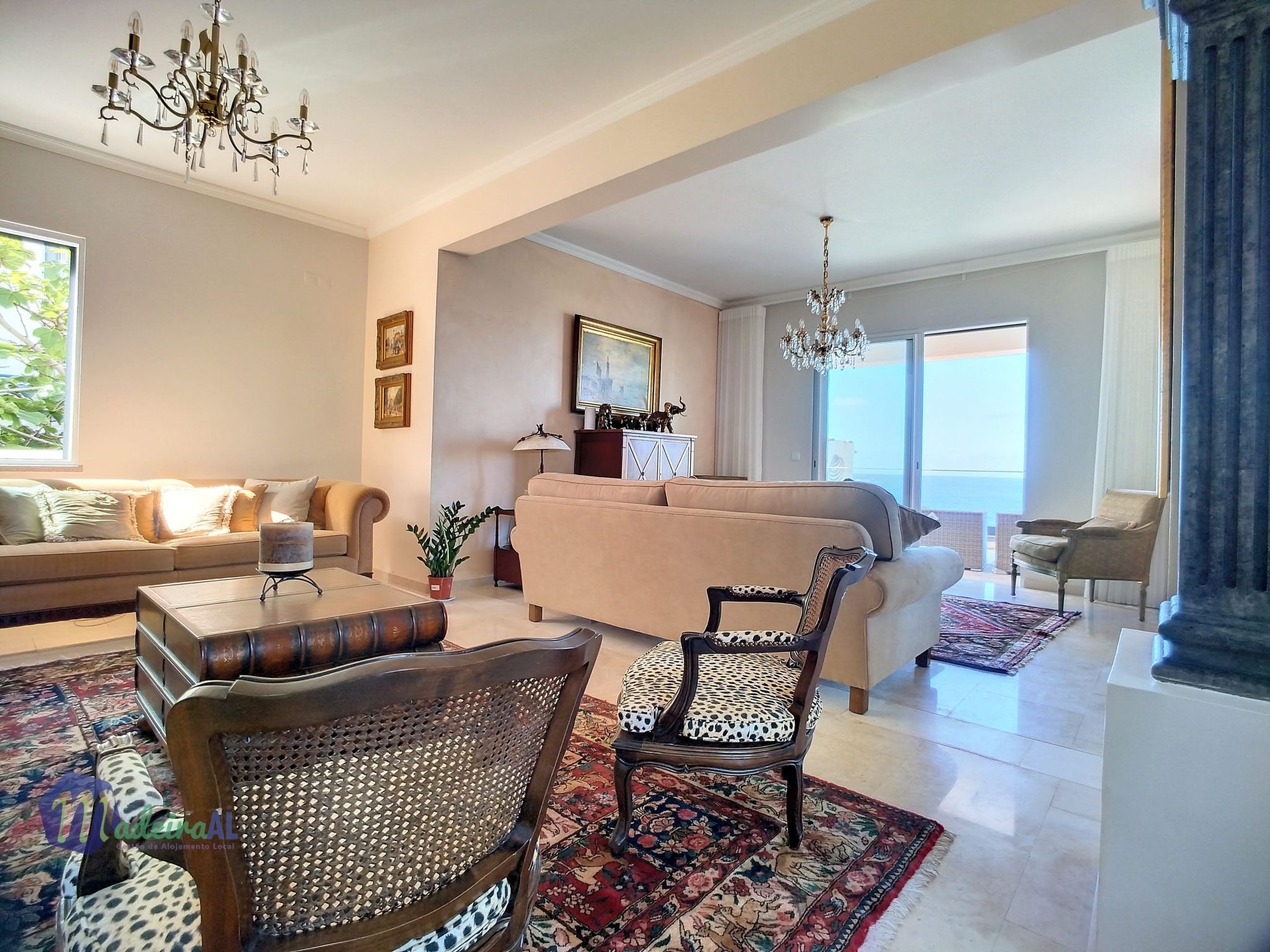 PEARLS BEACH VILLA-Inside