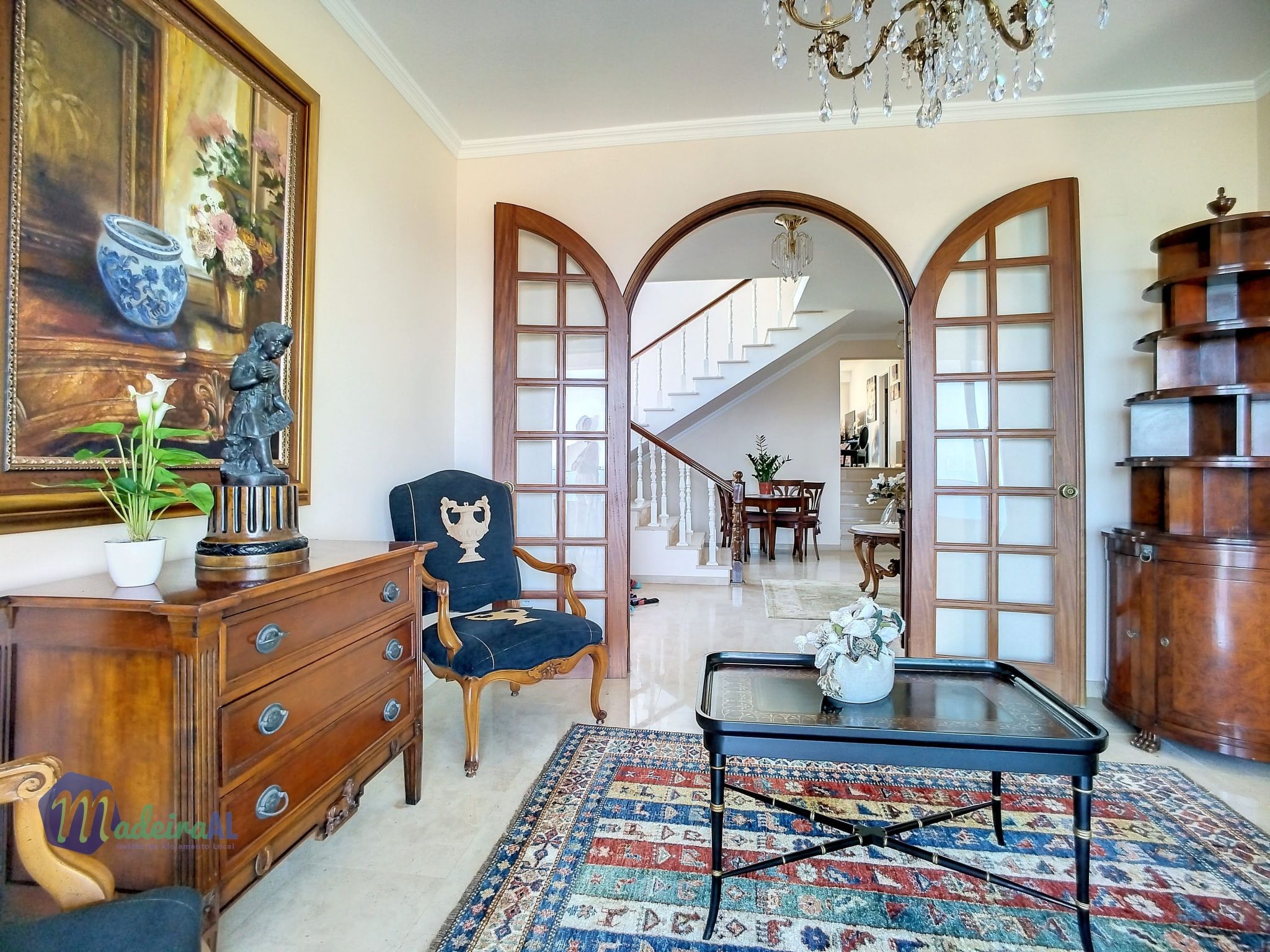 PEARLS BEACH VILLA-Inside