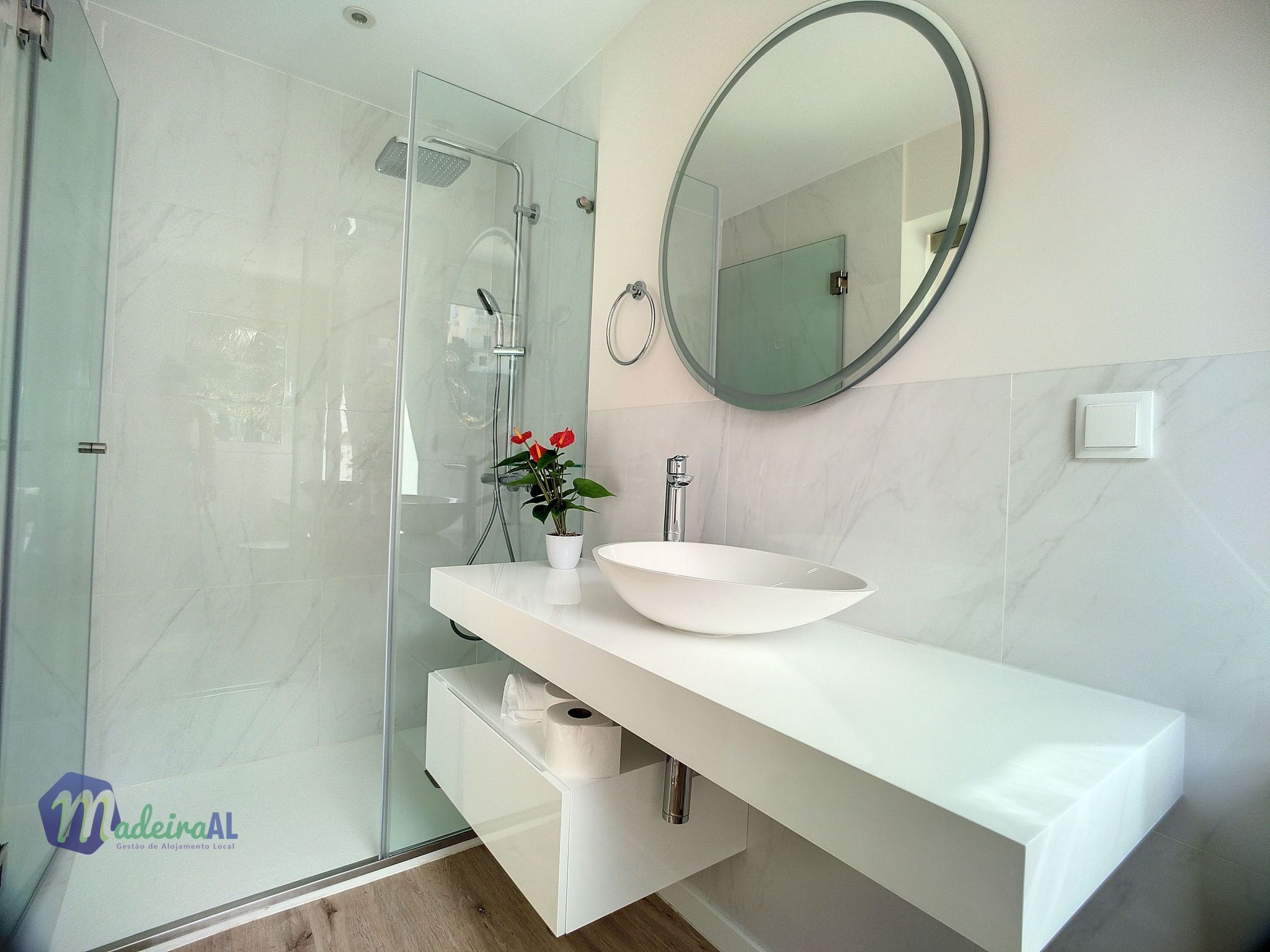 PEARLS BEACH VILLA-Inside