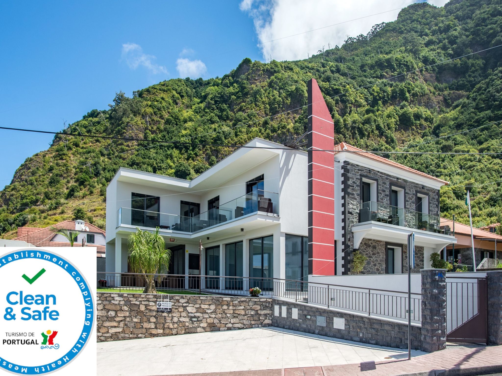 Haus Enxurros in Ponta Delgada-Binnen