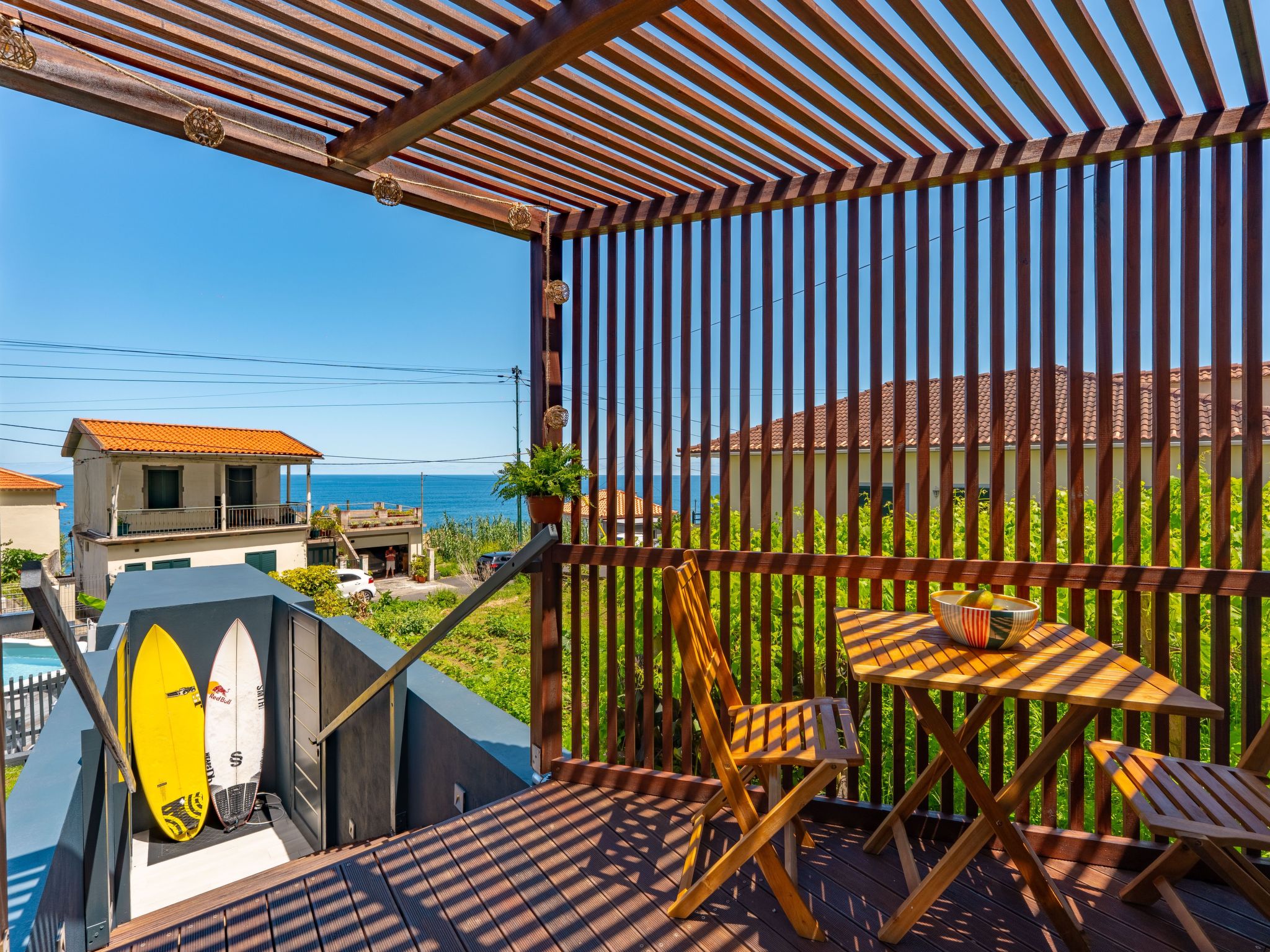 Modernes Studio, Terrasse mit Meerblick und Zugang zur Brandung