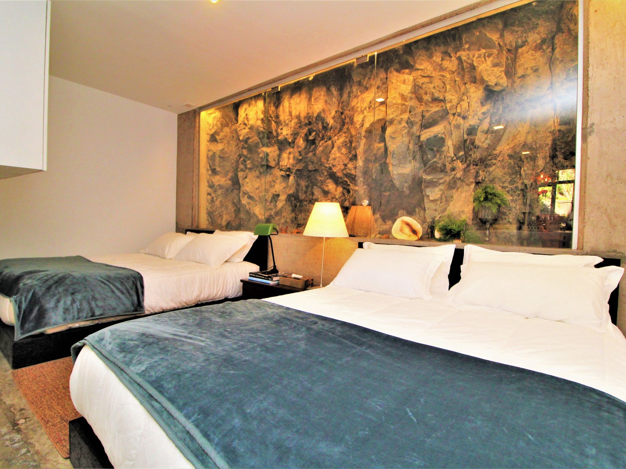 Mit Blick auf das Wasser