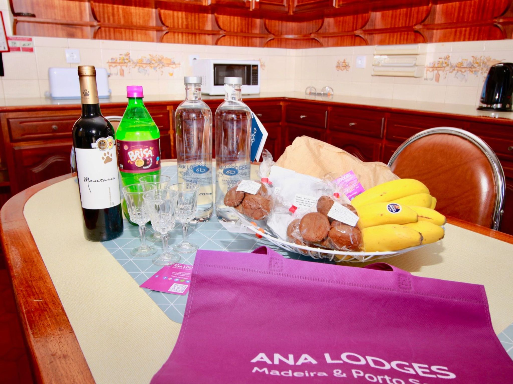 Villa Lapa in Câmara de Lobos-Dedans