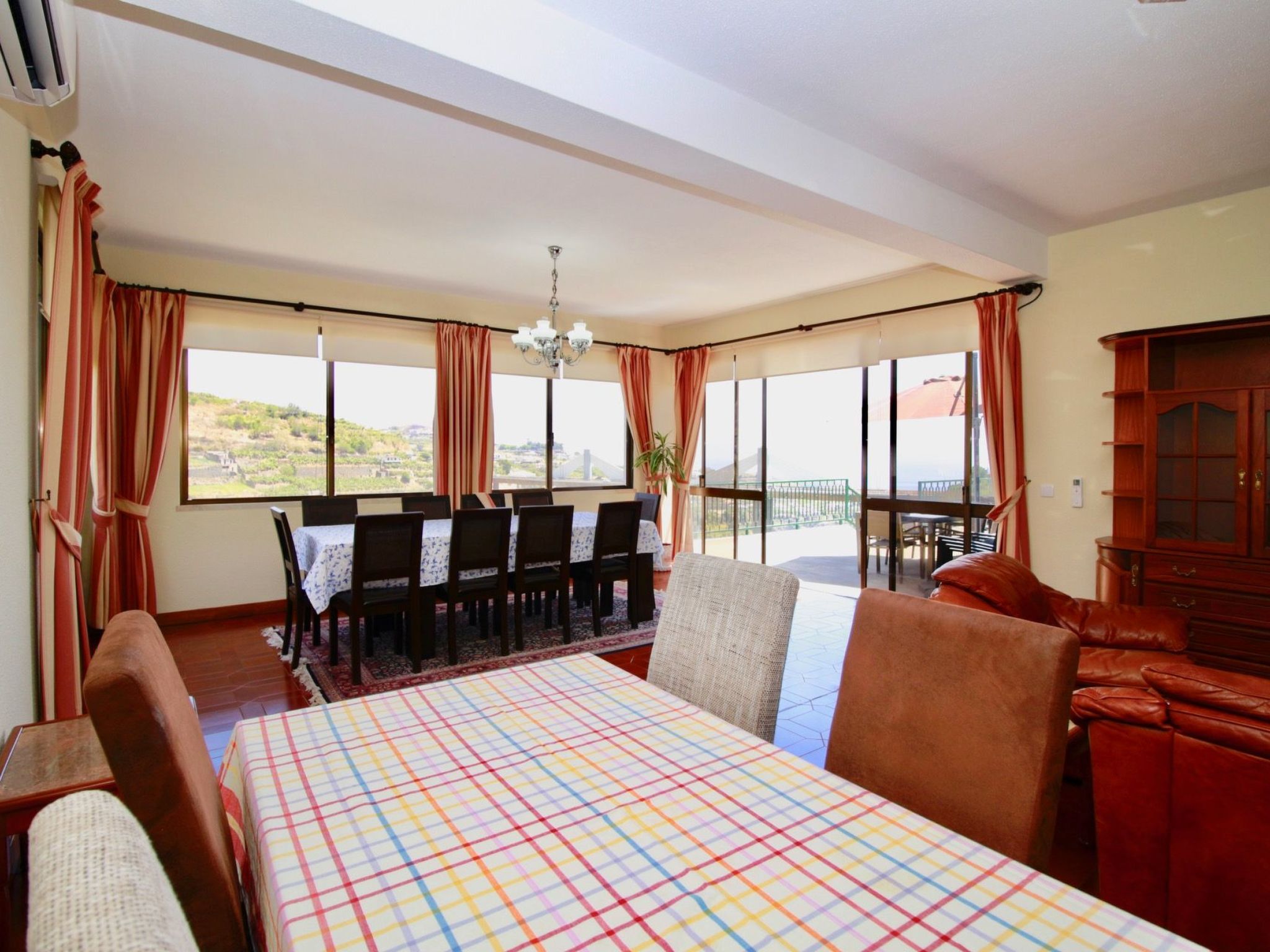 Villa Lapa in Câmara de Lobos-Dedans