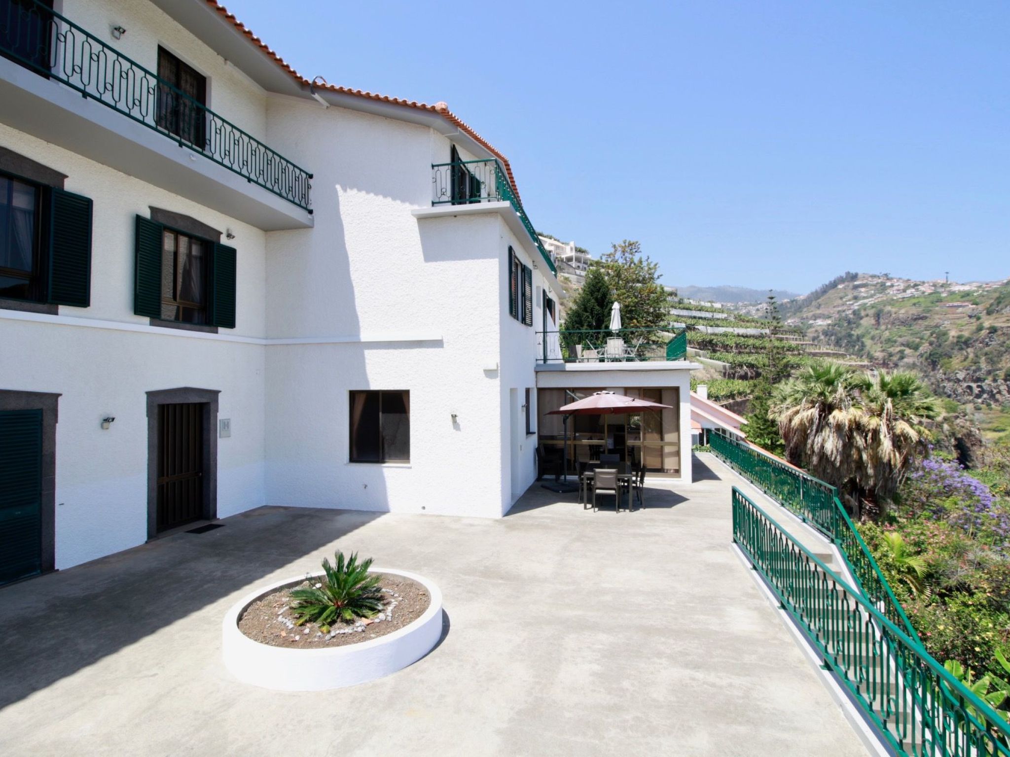 Villa Lapa in Câmara de Lobos-Dedans
