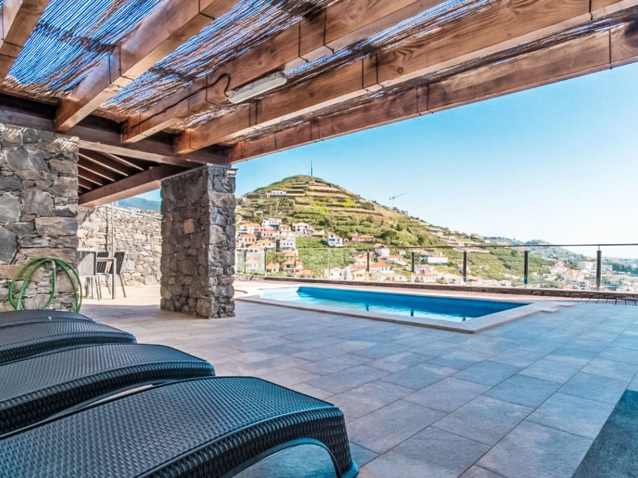 Camara de Lobos Lux