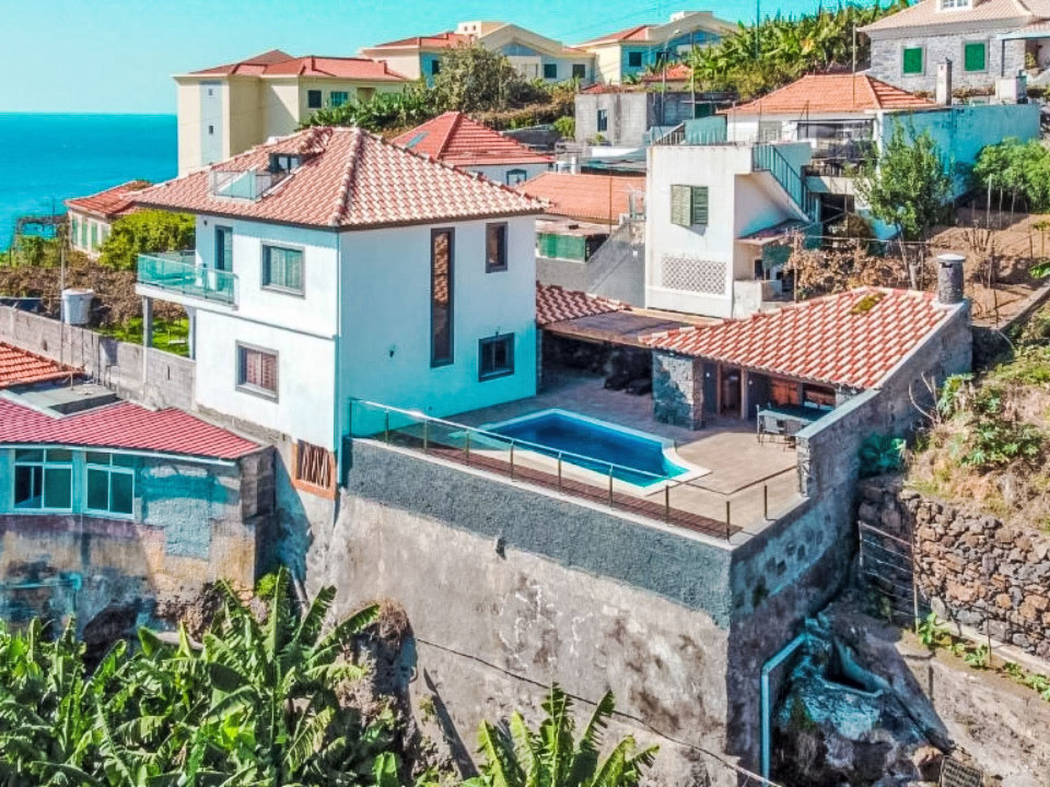 Camara de Lobos Lux - Draußen