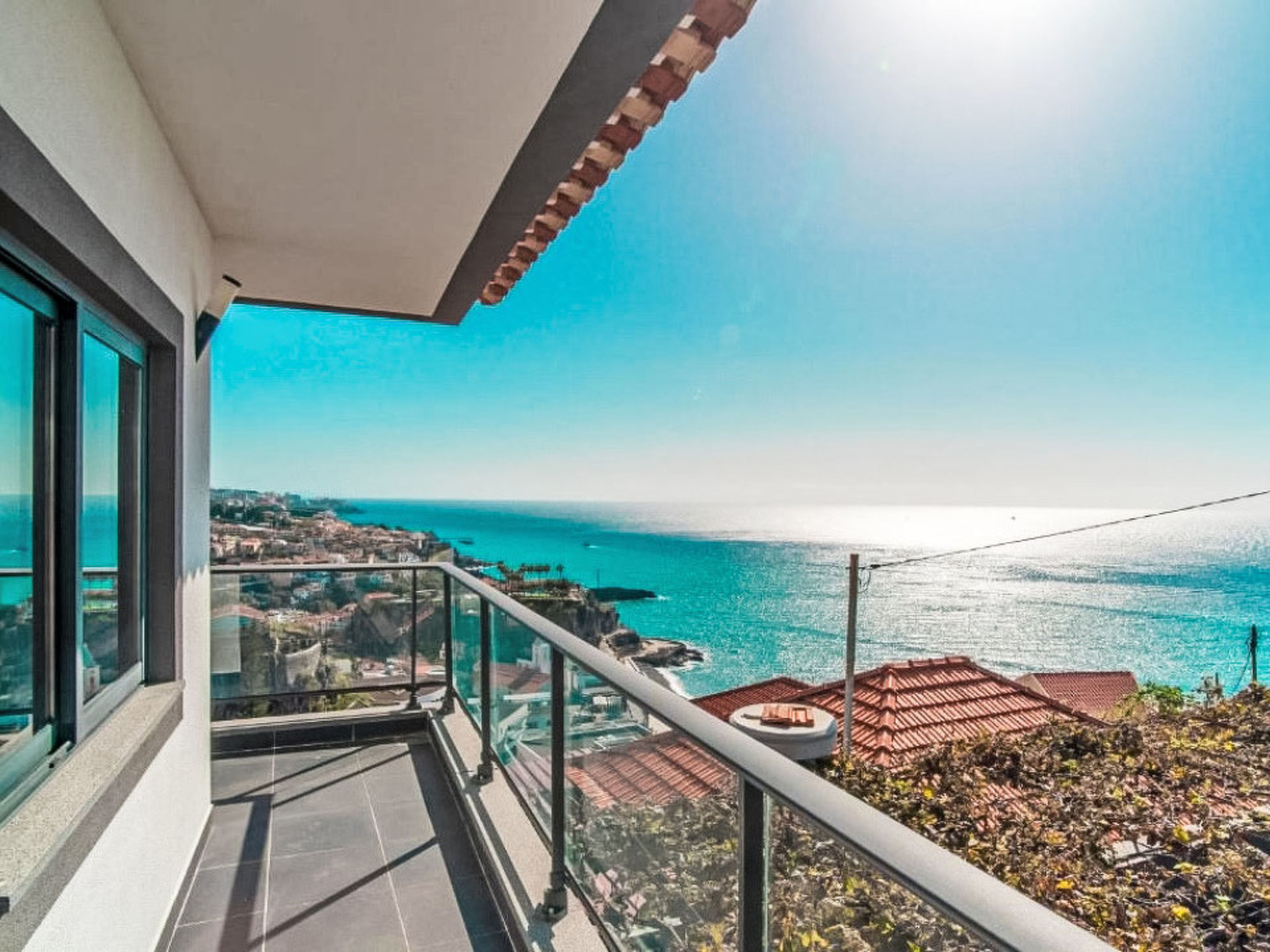 Camara de Lobos Lux - Draußen