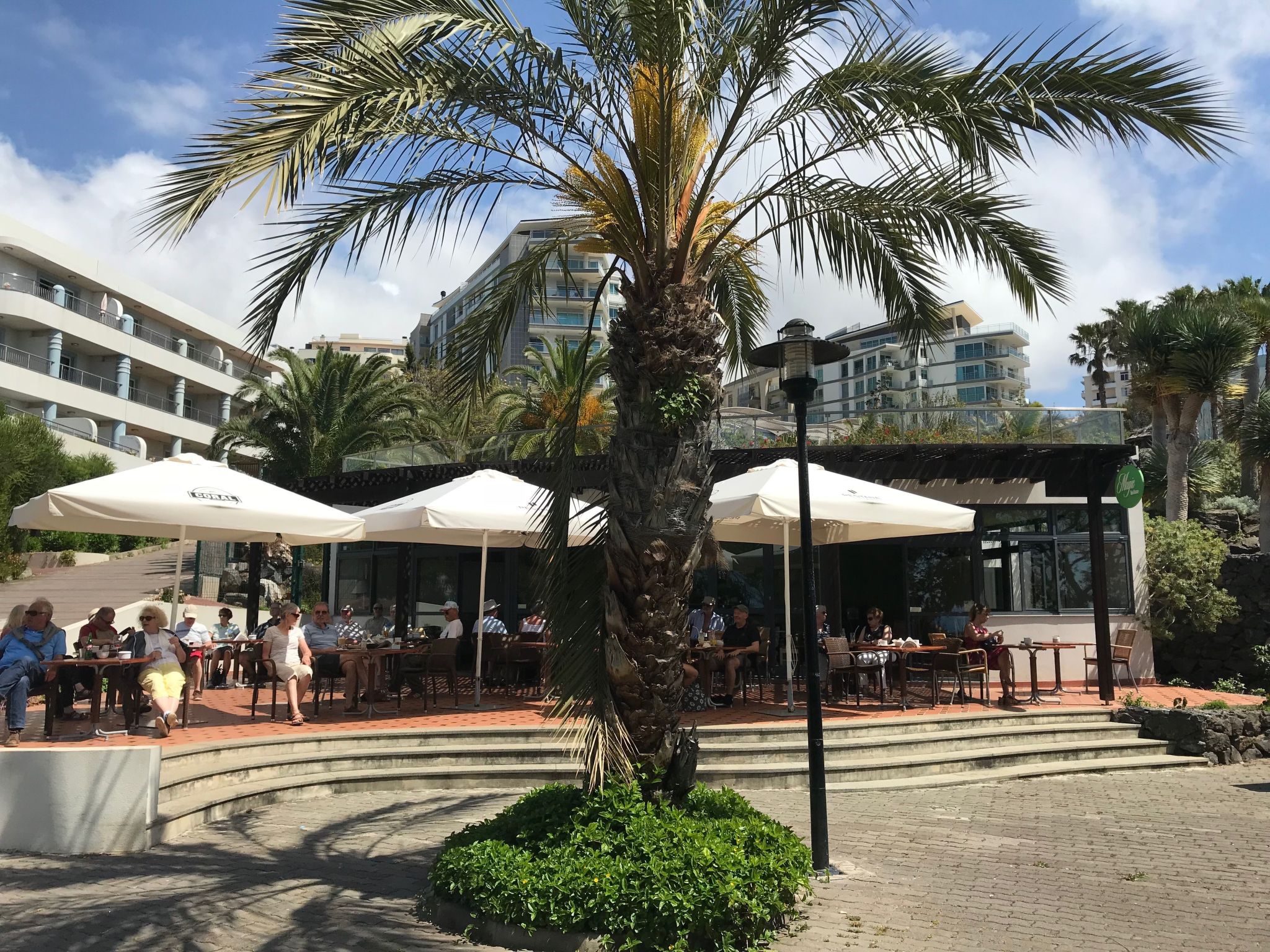 Mit Blick auf das Wasser-Image-tags.info