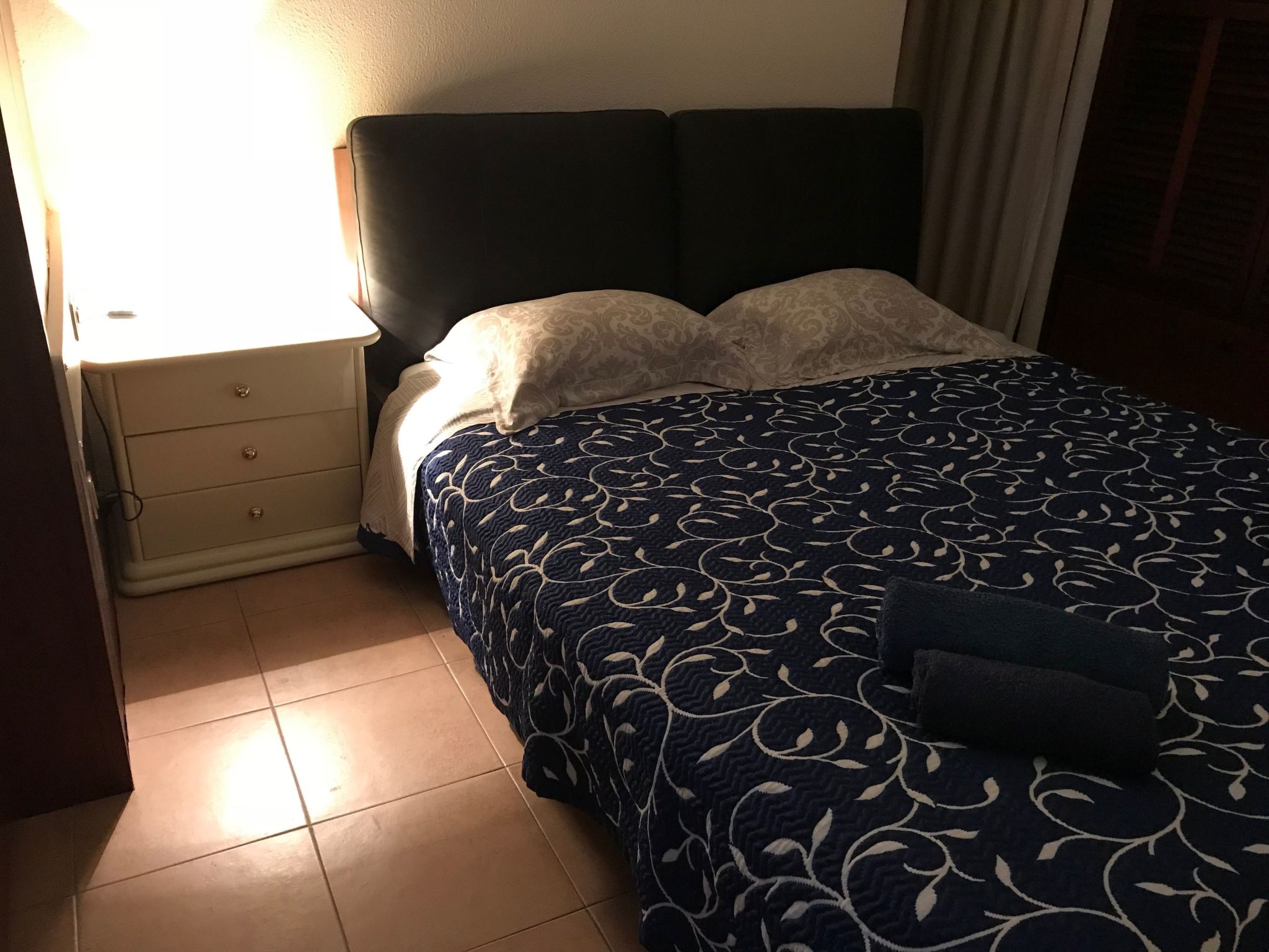 Mit Blick auf das Wasser-Image-tags.info