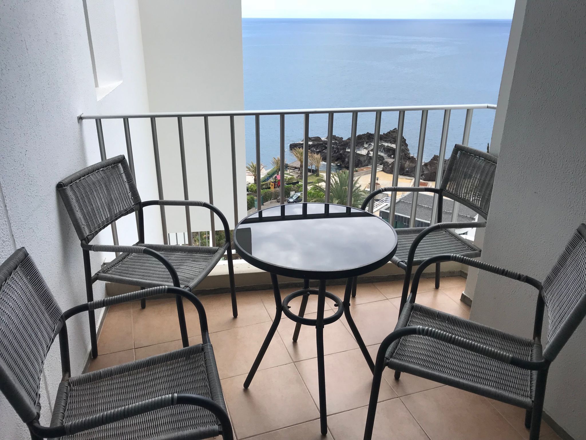 Mit Blick auf das Wasser-Image-tags.info