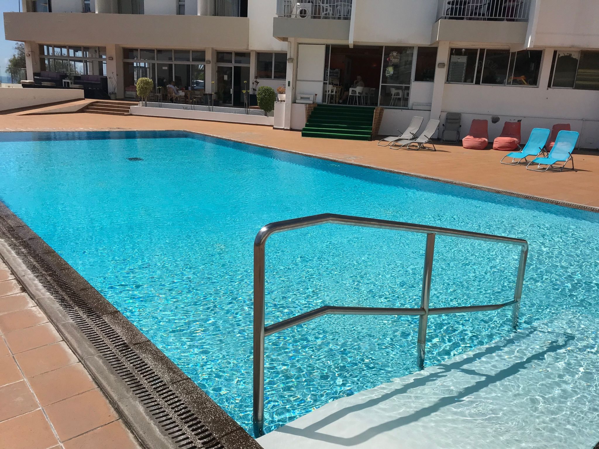 Mit Blick auf das Wasser-Image-tags.info