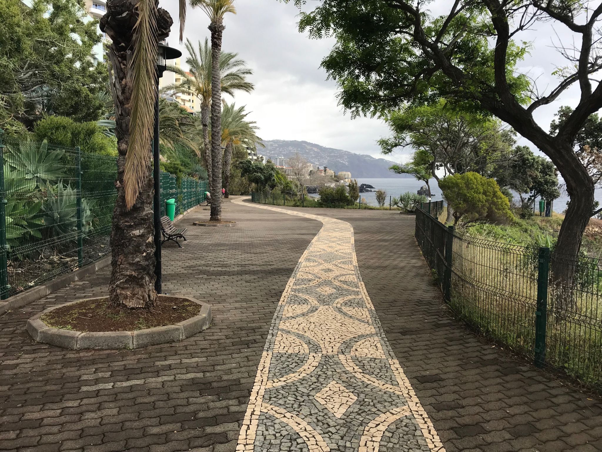 Mit Blick auf das Wasser-Image-tags.info