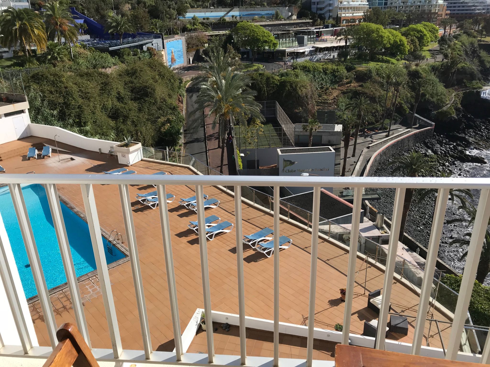 Mit Blick auf das Wasser-Image-tags.info