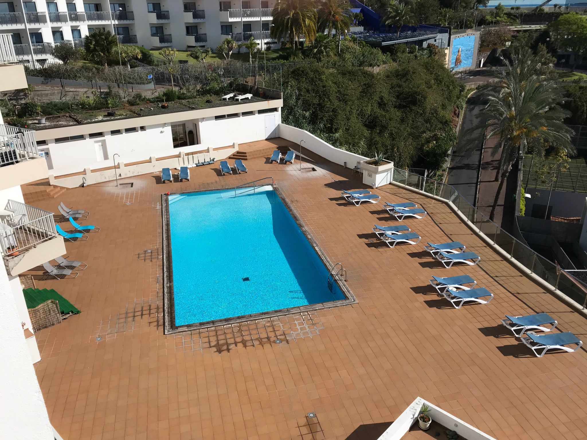 Mit Blick auf das Wasser-Image-tags.info