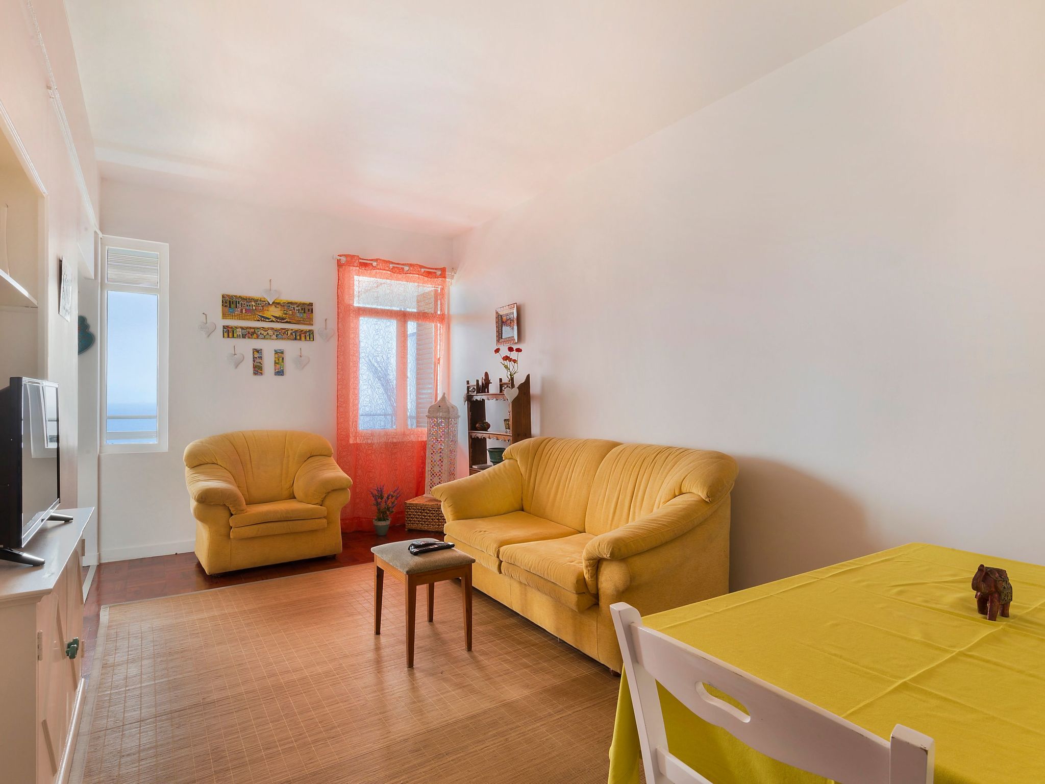 Wohnung mit Balkon und Aussicht in São Martinho-Inside