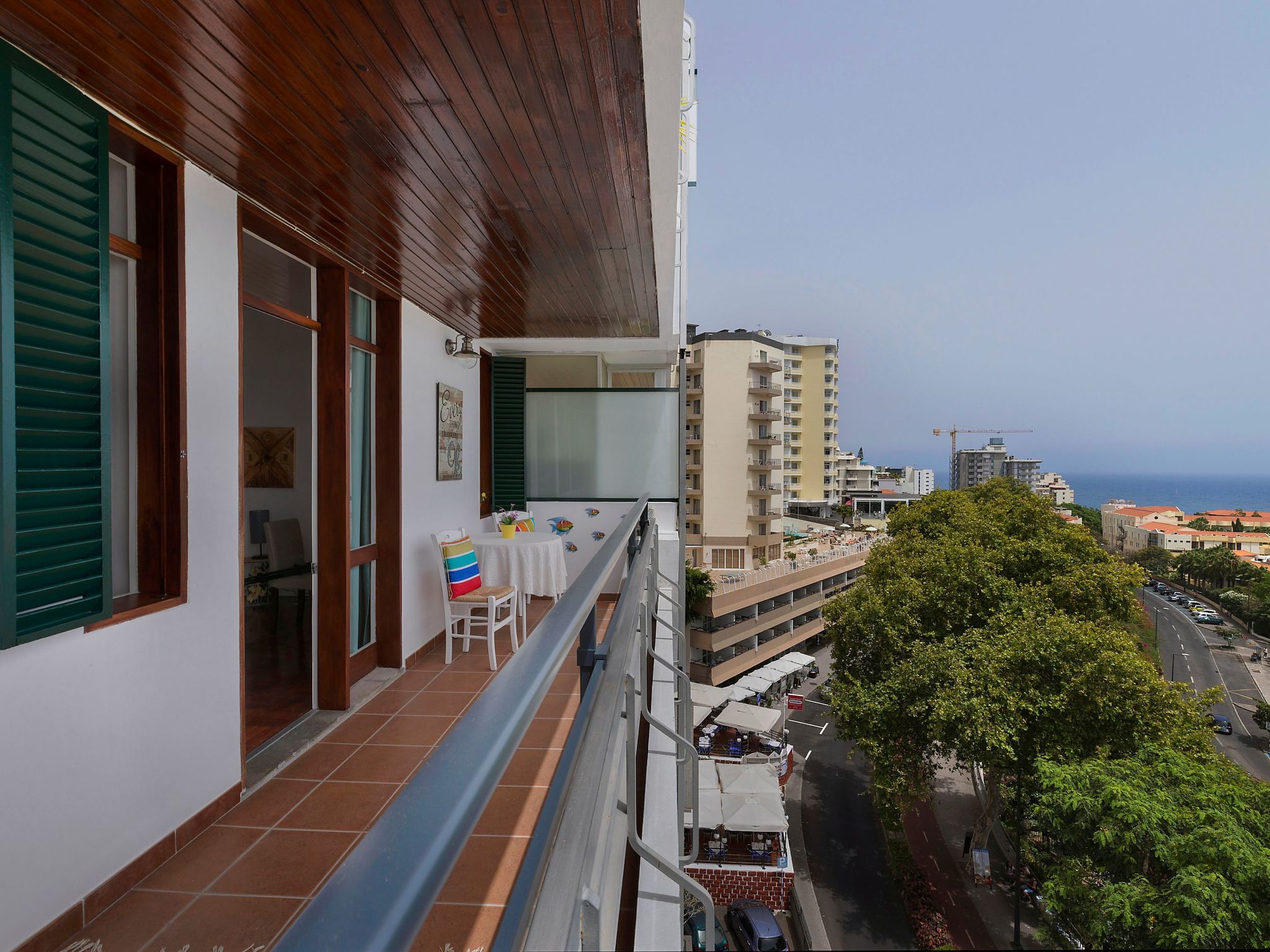 Wohnung mit Balkon und Aussicht in São Martinho-Inside