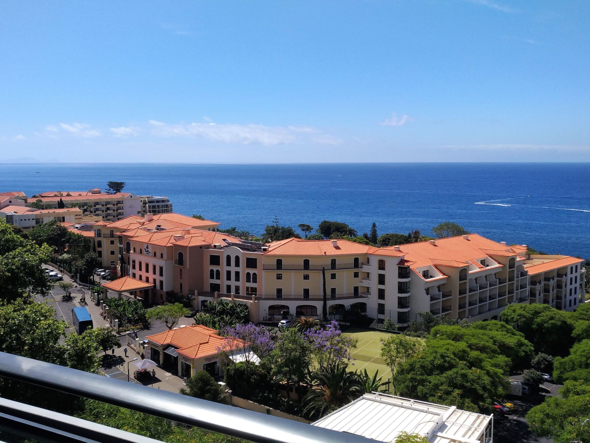 Wohnung mit Balkon und Aussicht in São Martinho-Inside