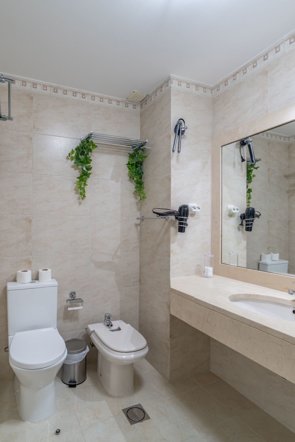 Ajuda Gardens Wohnung-Binnen