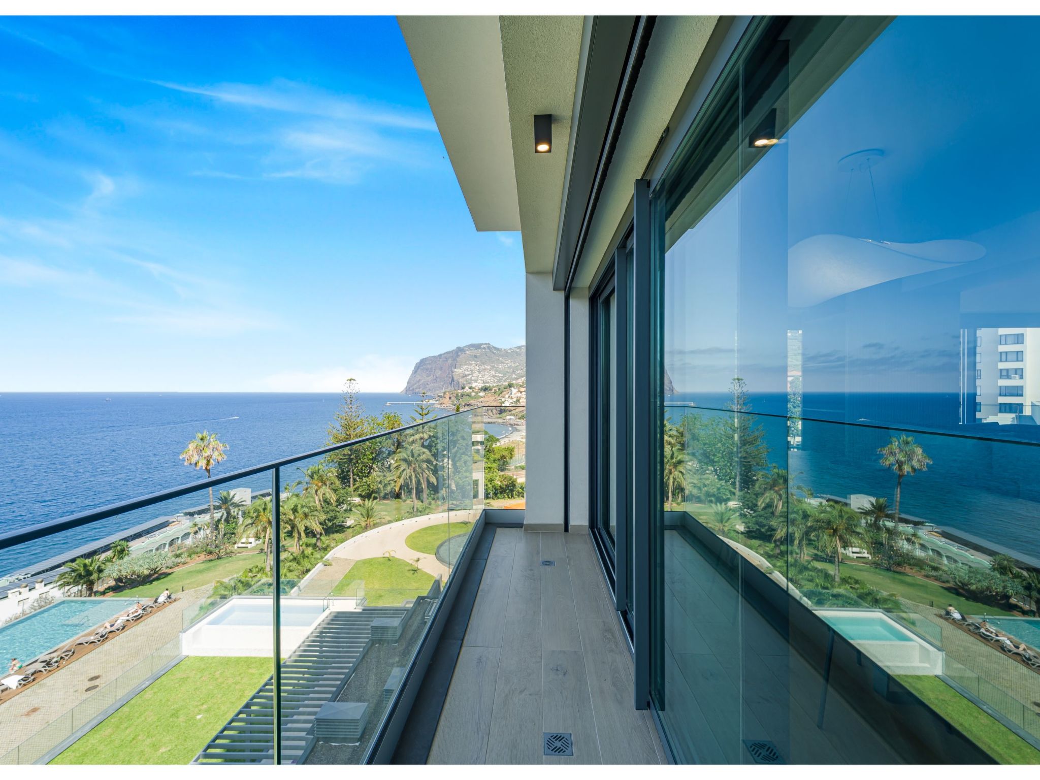 Wohnung "Aqua Luxe Wohnung"-Image-tags.info