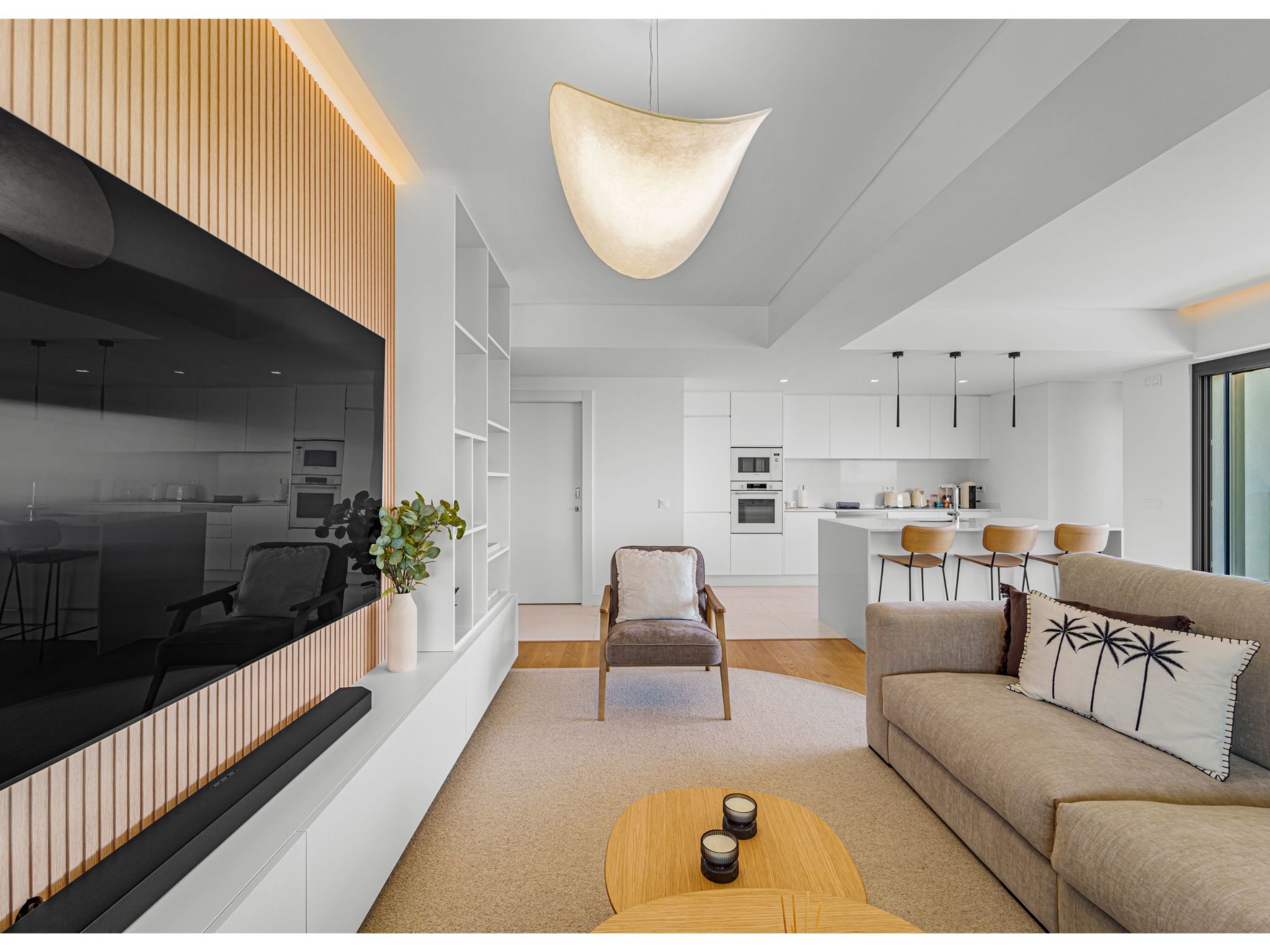 Wohnung "Aqua Luxe Wohnung"-Image-tags.info