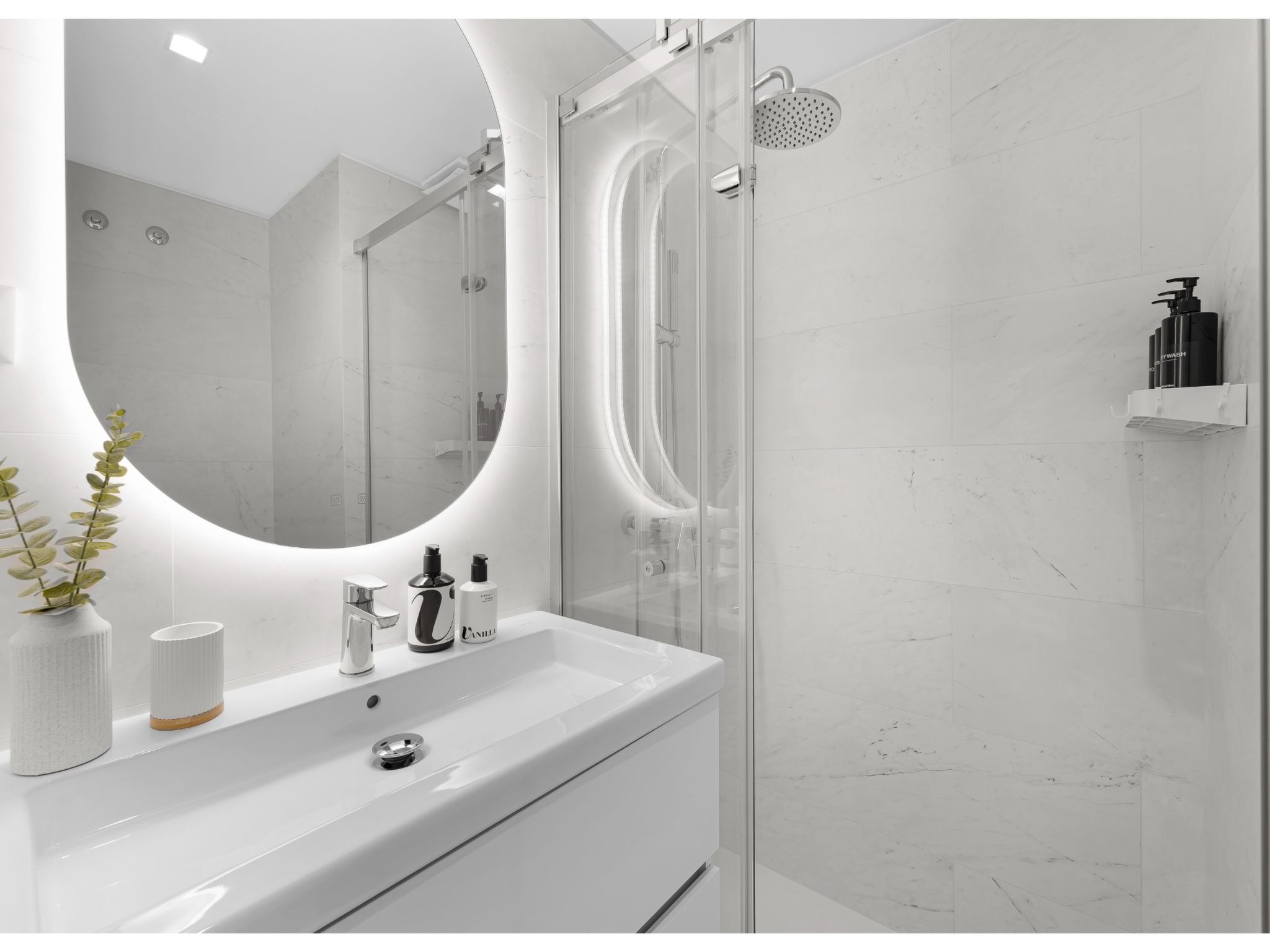 Wohnung "Aqua Luxe Wohnung"-Binnen