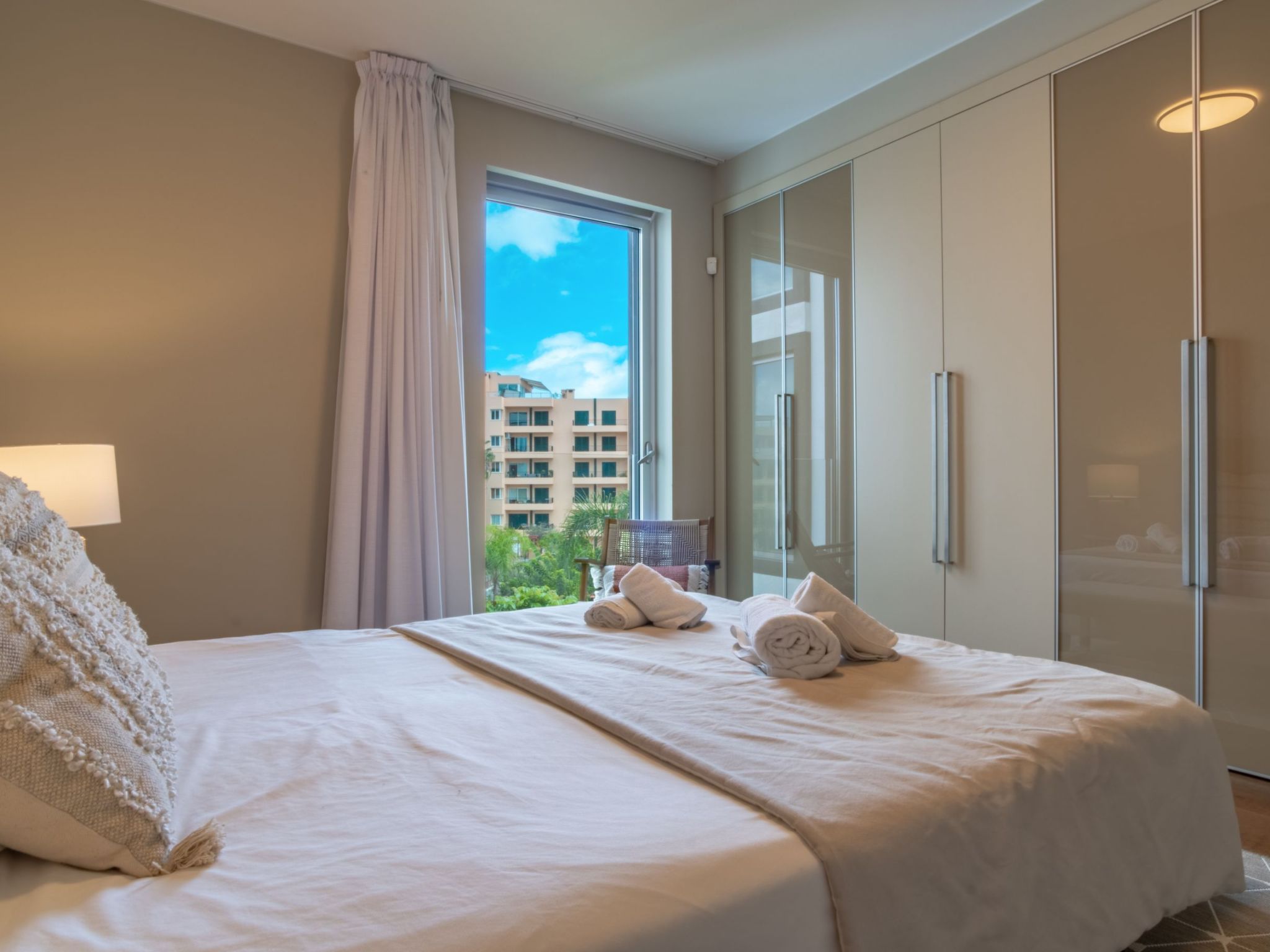 Für 6 Personen ca. 120 m&sup2; in São Martinho, Madeira (Südküste von Madeira)-Image-tags.info