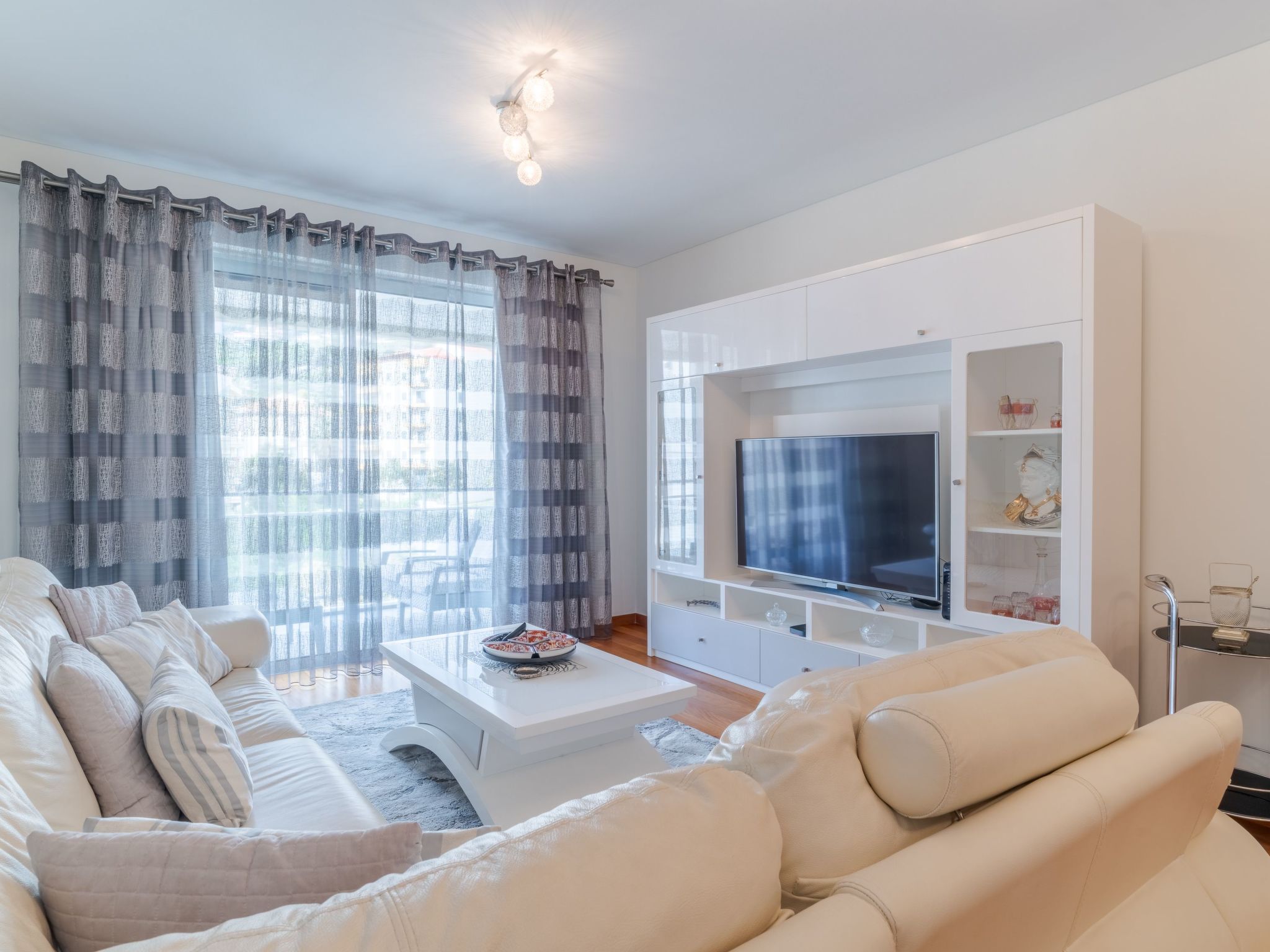 Photo of mit gemeinschaftlichem Pool