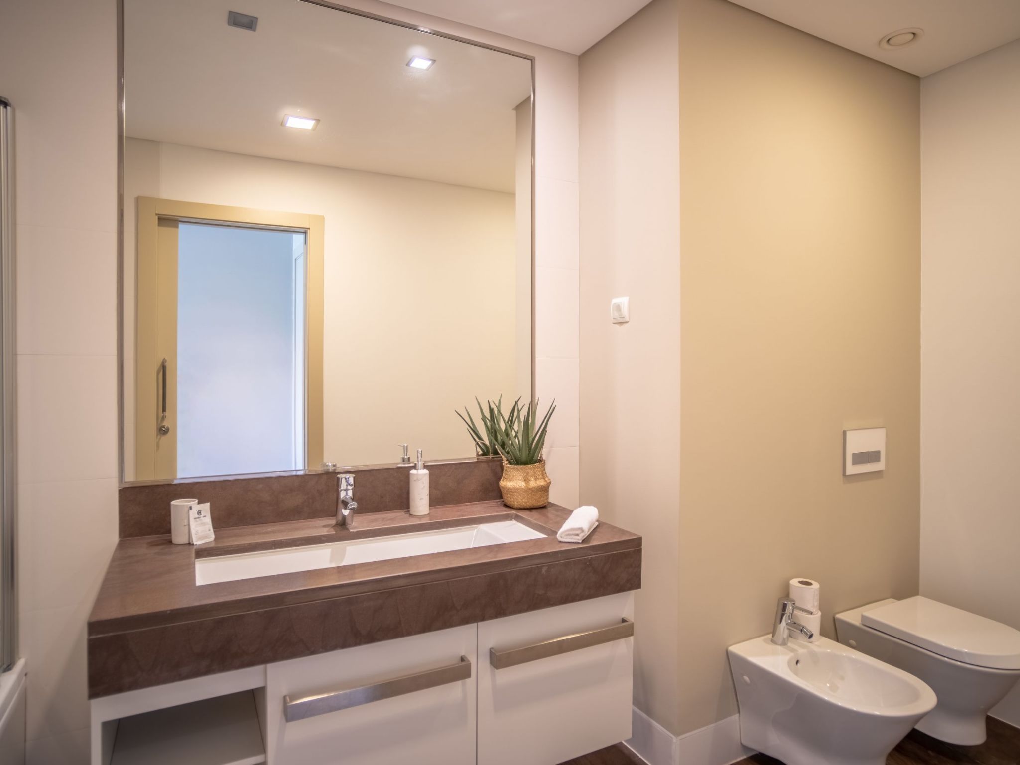 Für 8 Personen ca. 150 m&sup2; in São Martinho, Madeira (Südküste von Madeira)-Image-tags.info