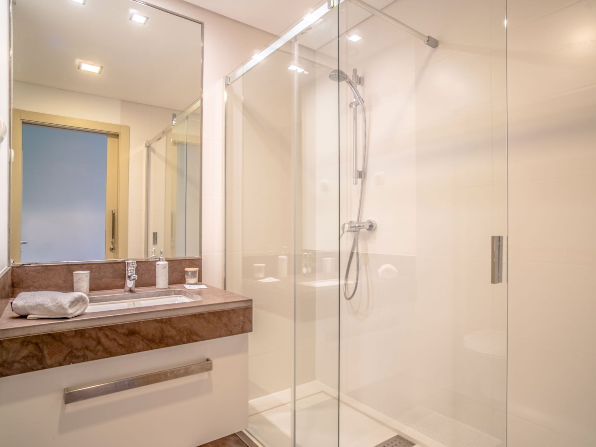 Für 8 Personen ca. 150 m&sup2; in São Martinho, Madeira (Südküste von Madeira)-Image-tags.info