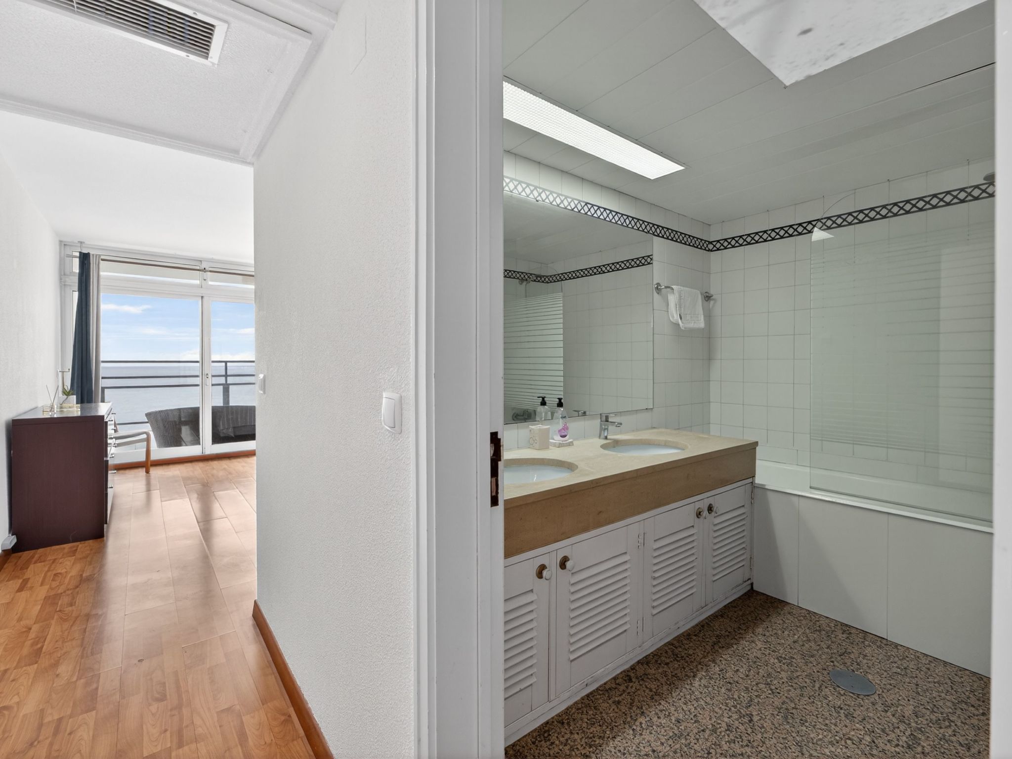 Charmante Penthouse-Wohnung in-Binnen