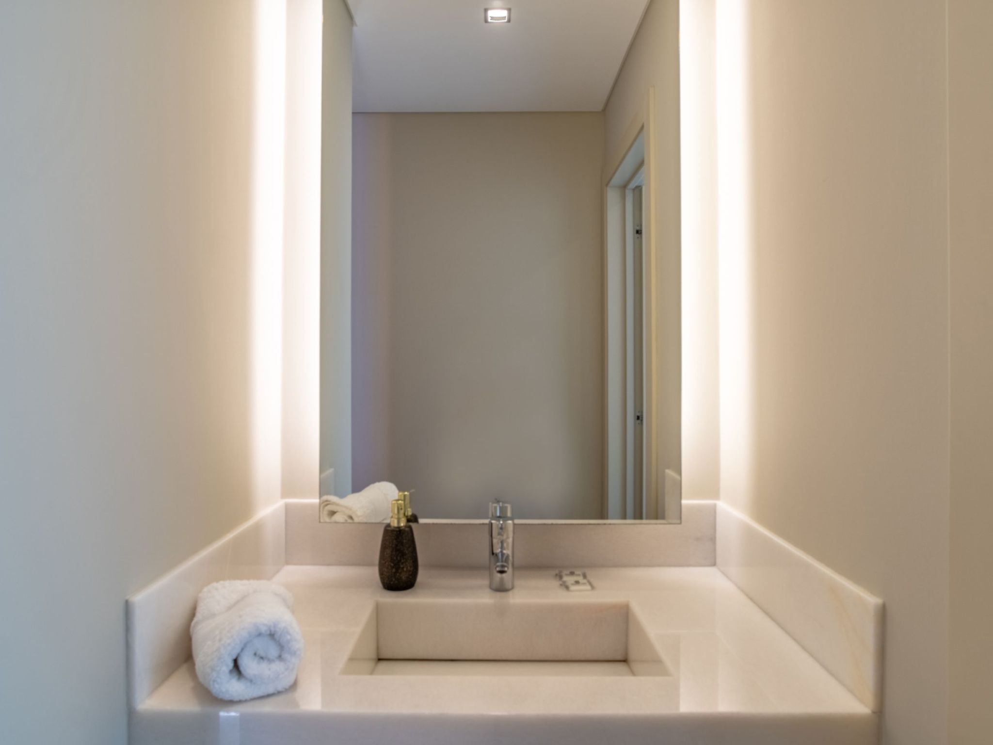 Für 6 Personen ca. 120 m&sup2; in São Martinho, Madeira (Südküste von Madeira)-Image-tags.info