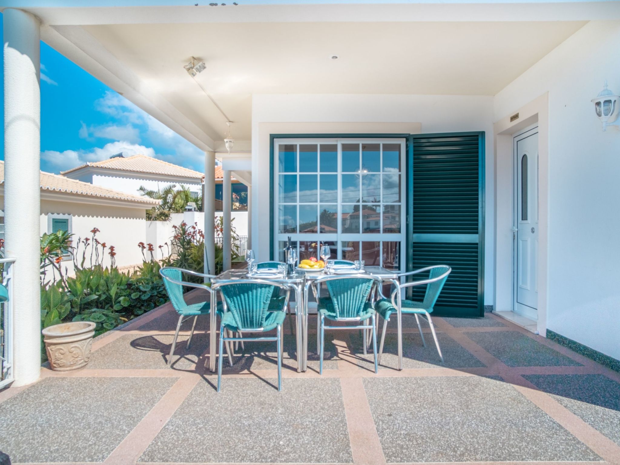 Photo of Villa mit Gartenblick