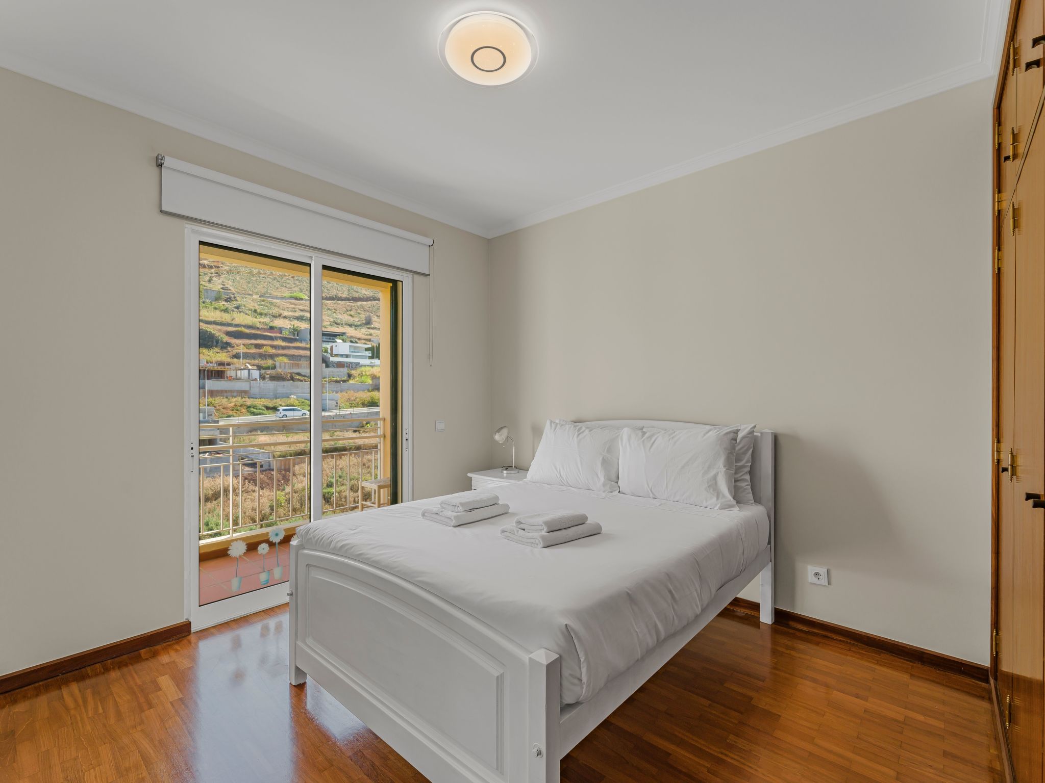 Tulipa Apartment Top-Image-tags.info