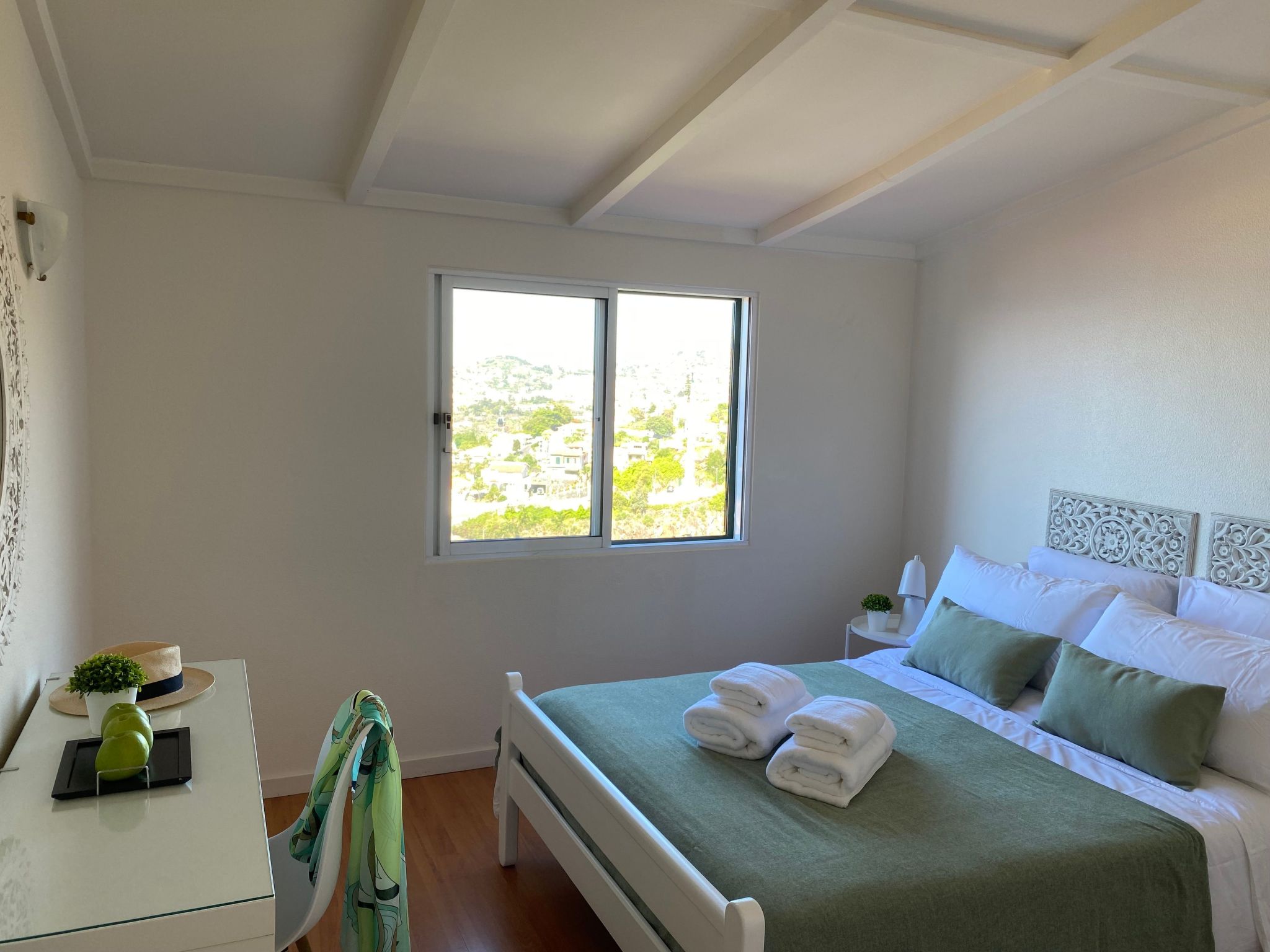 Ideales Familienhaus mit freiem Stadt- und Meerblick-Inside