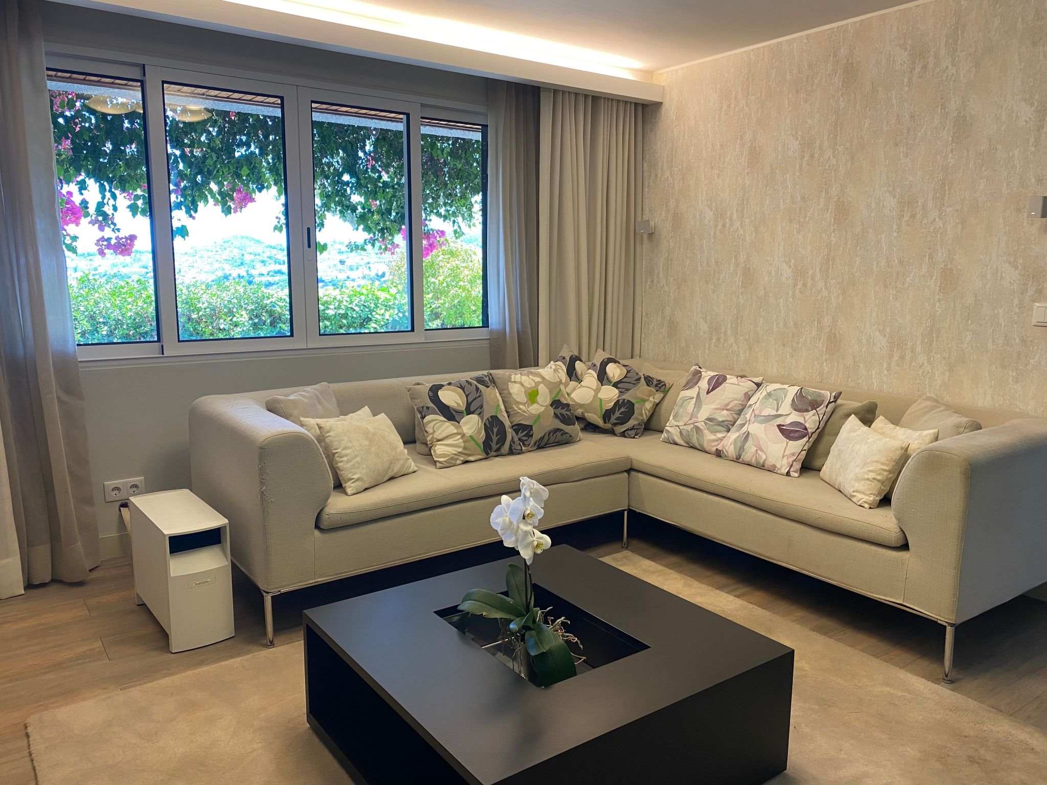 Ideales Familienhaus mit freiem Stadt- und Meerblick-Inside