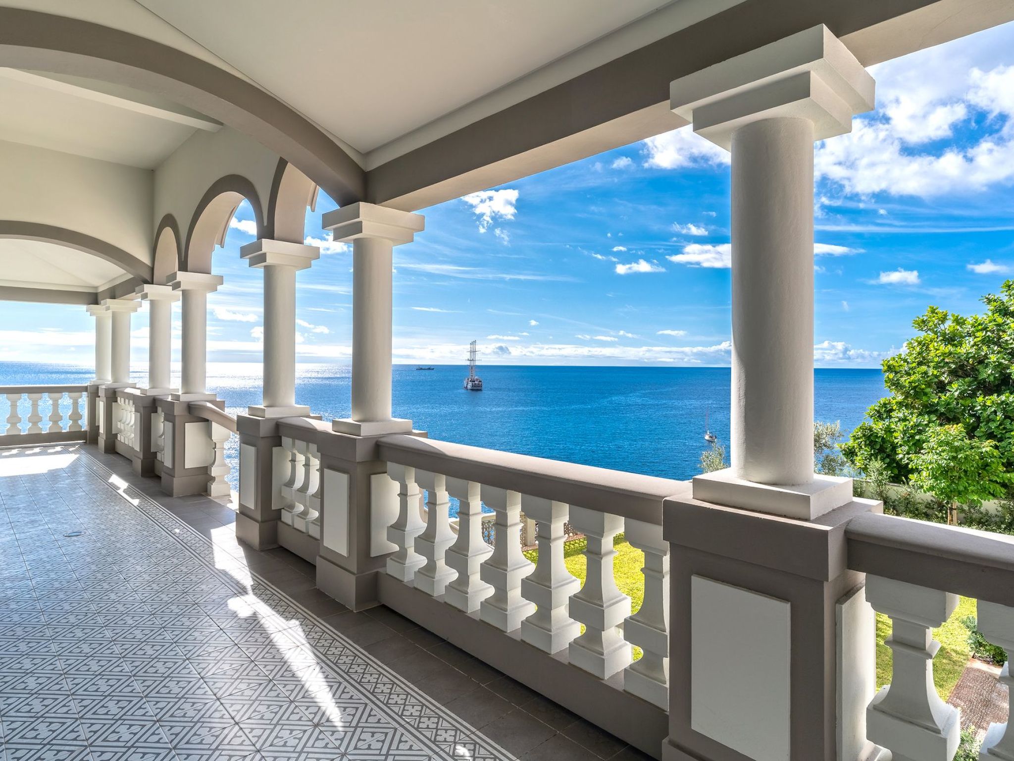 Mit Privatpool für 12 Personen in Sao Goncalo, Madeira-Image-tags.info